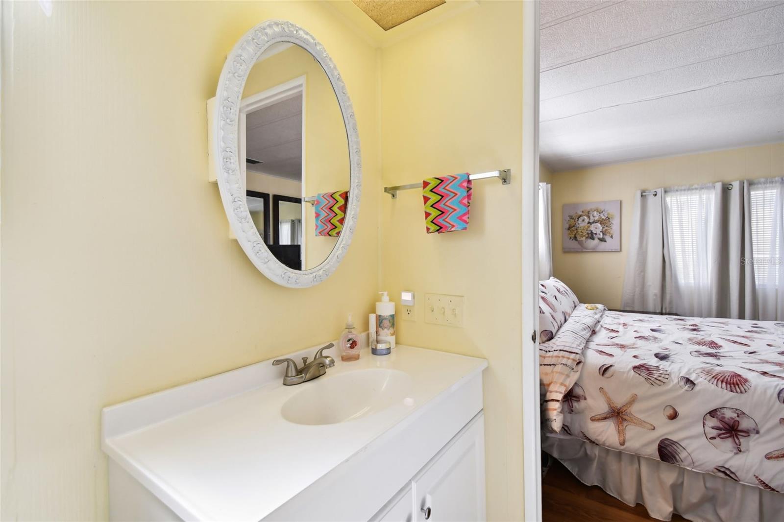 Listing photo id 44 for 66 Royal Palm Circle