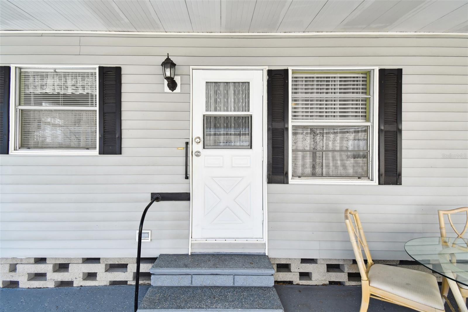 Listing photo id 6 for 66 Royal Palm Circle