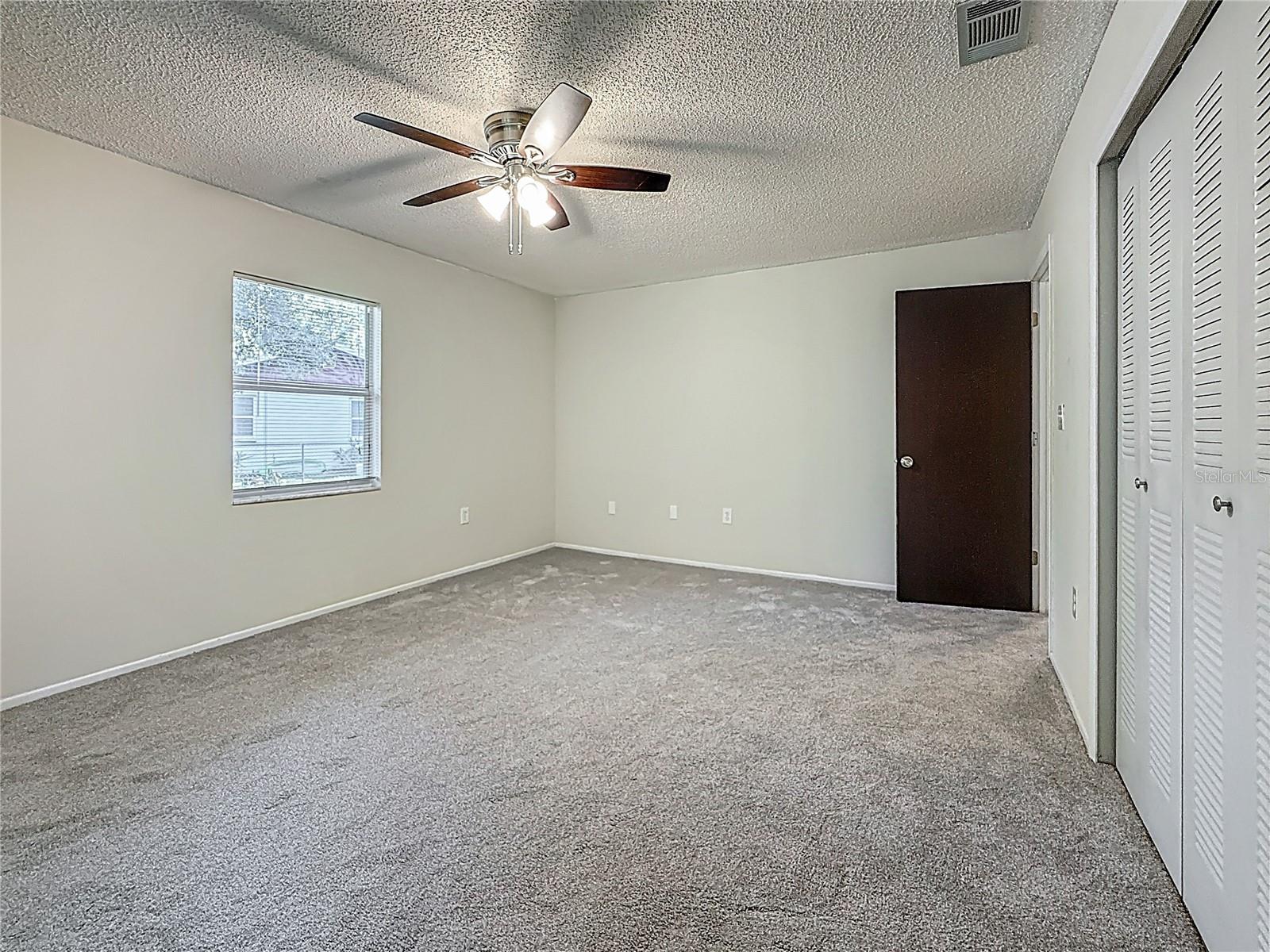 Image 20 of 49 For 1444 Oak Haven Drive