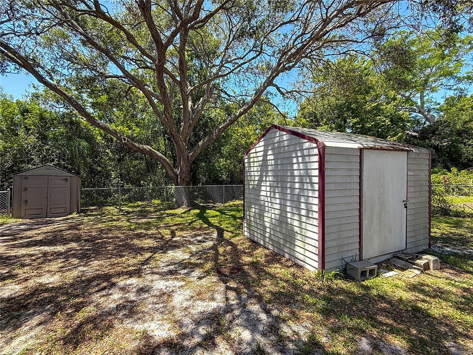 Image 37 of 49 For 1444 Oak Haven Drive