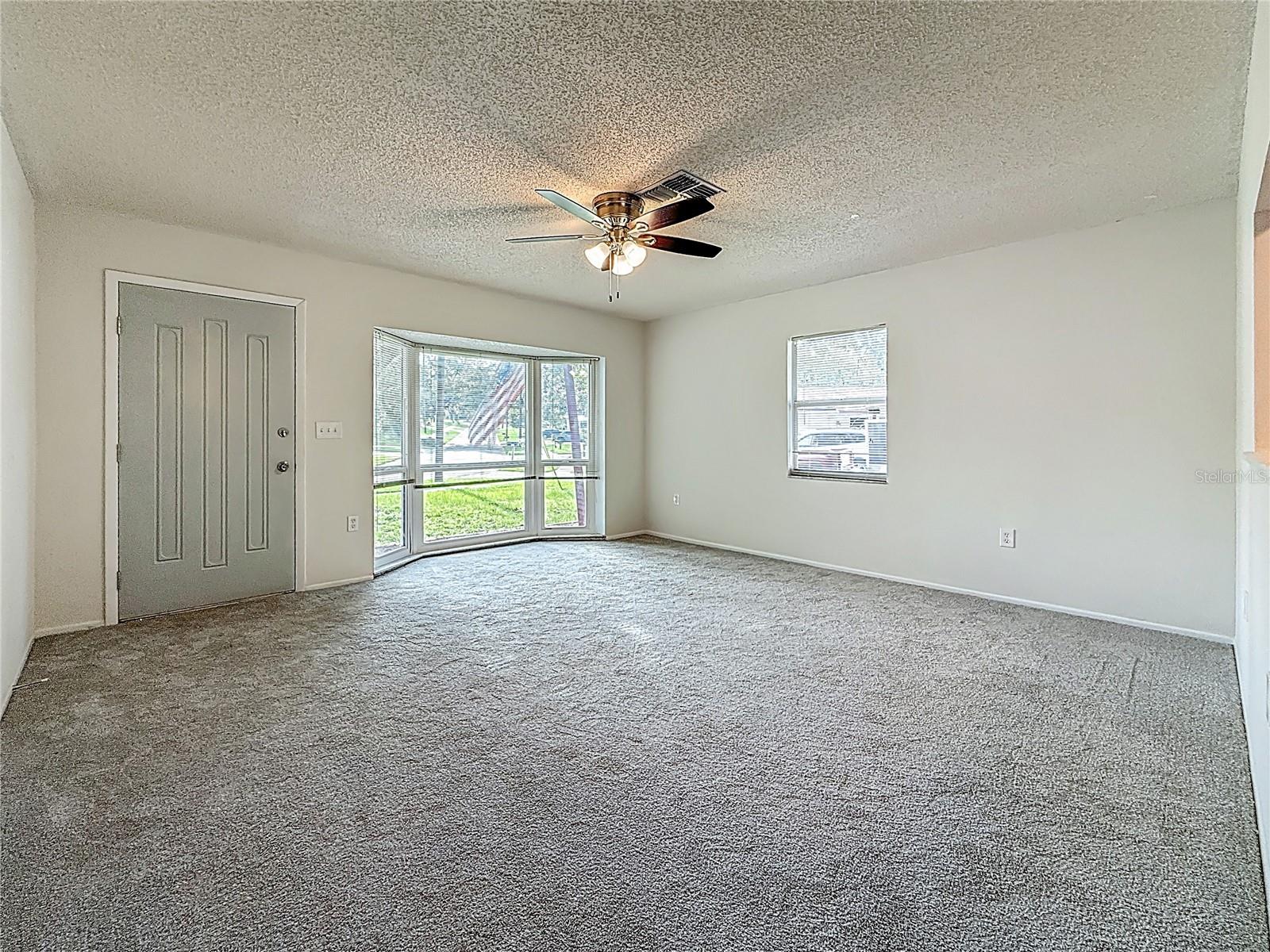 Image 8 of 49 For 1444 Oak Haven Drive