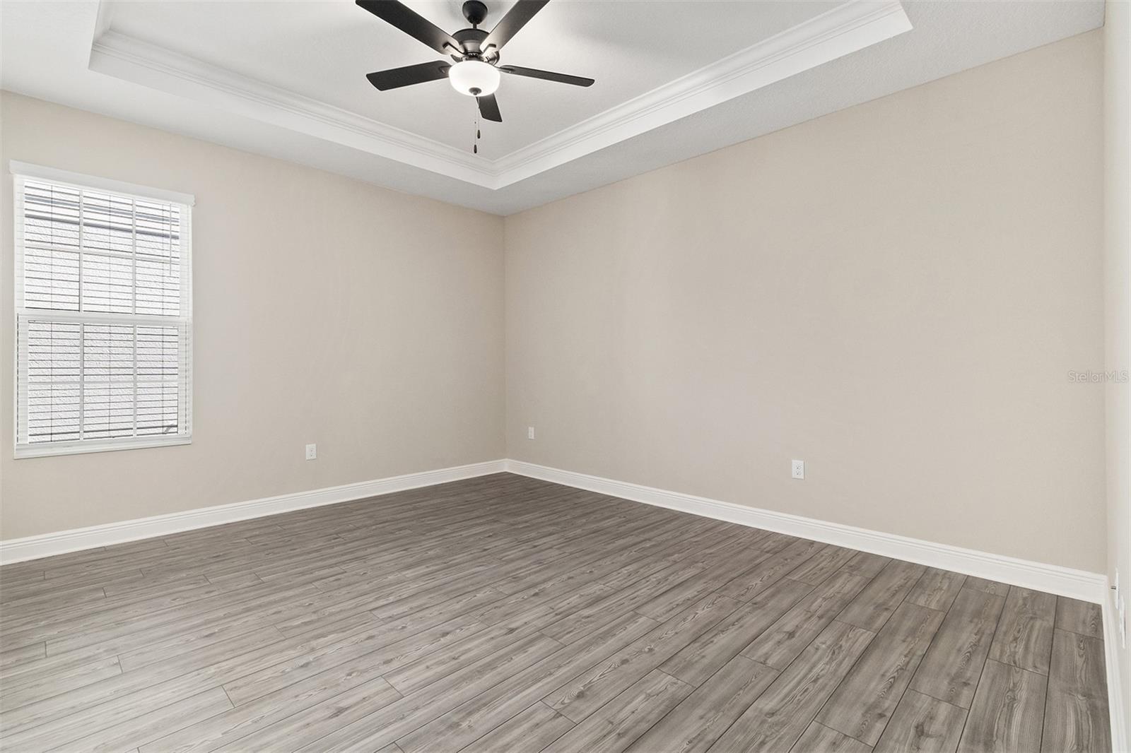 Image 4 of 7 For 7700 Somersworth Drive