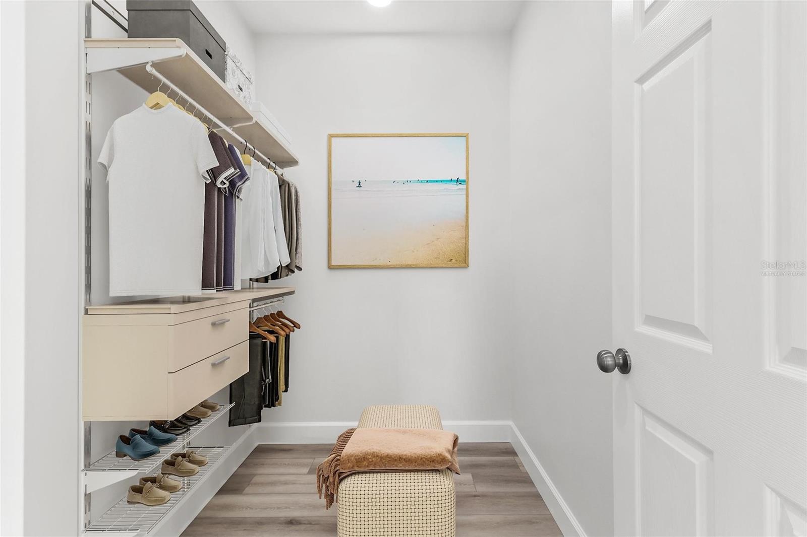 Image 13 of 37 For 13117 4th Street E