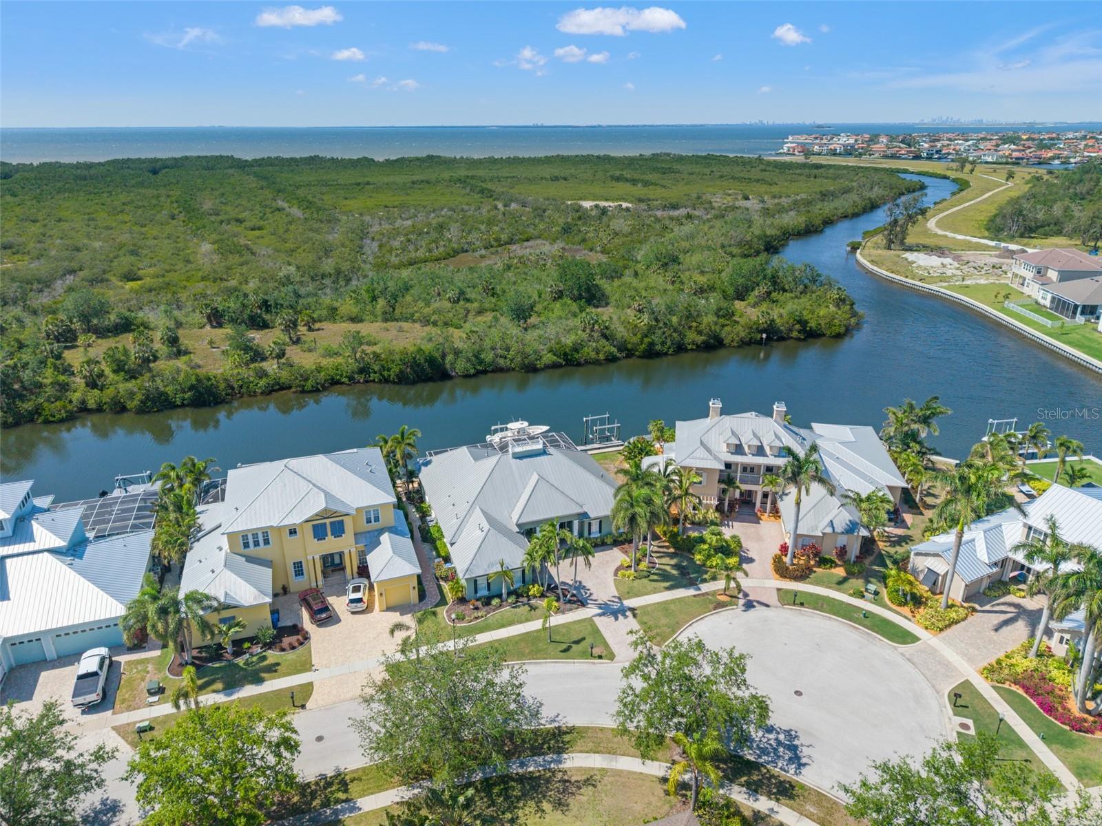 Image 3 of 71 For 819 Islebay Drive