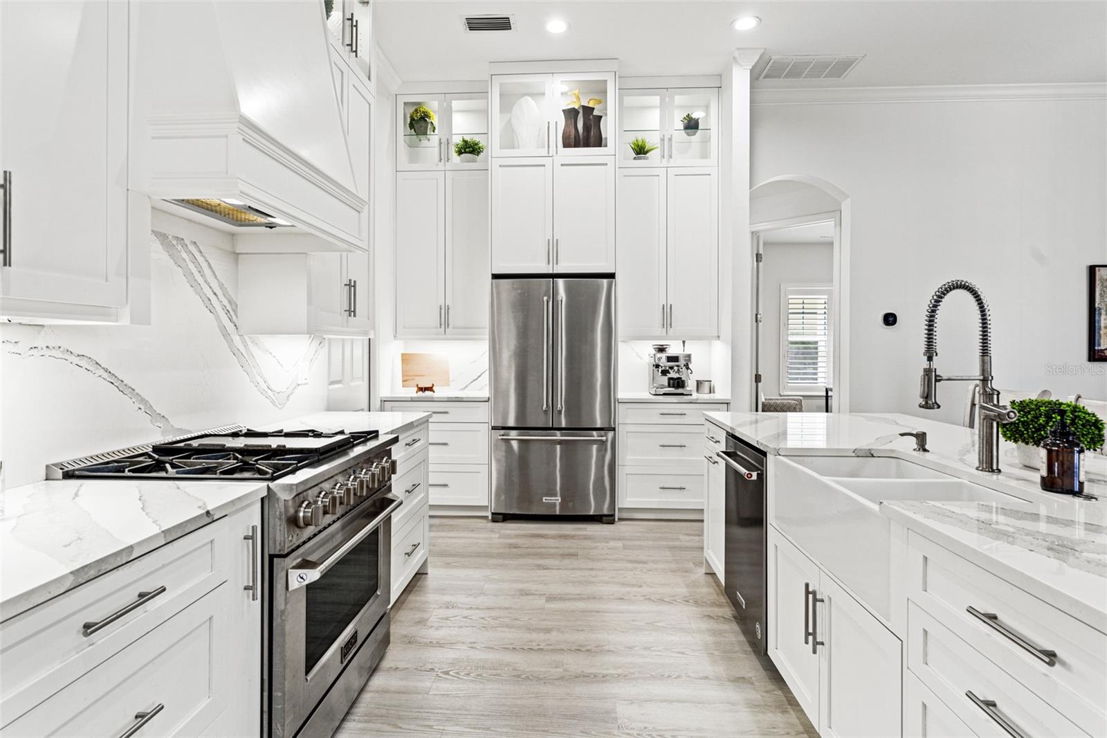 Image 33 of 71 For 819 Islebay Drive