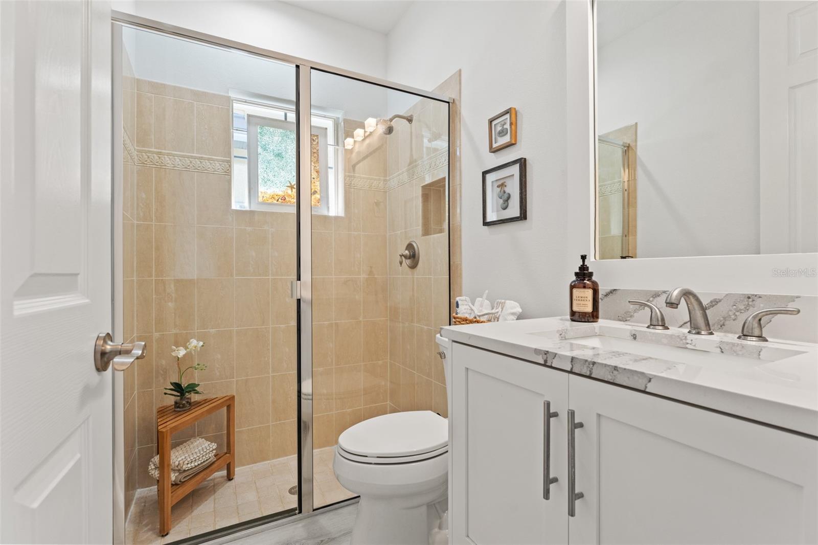 Image 37 of 71 For 819 Islebay Drive