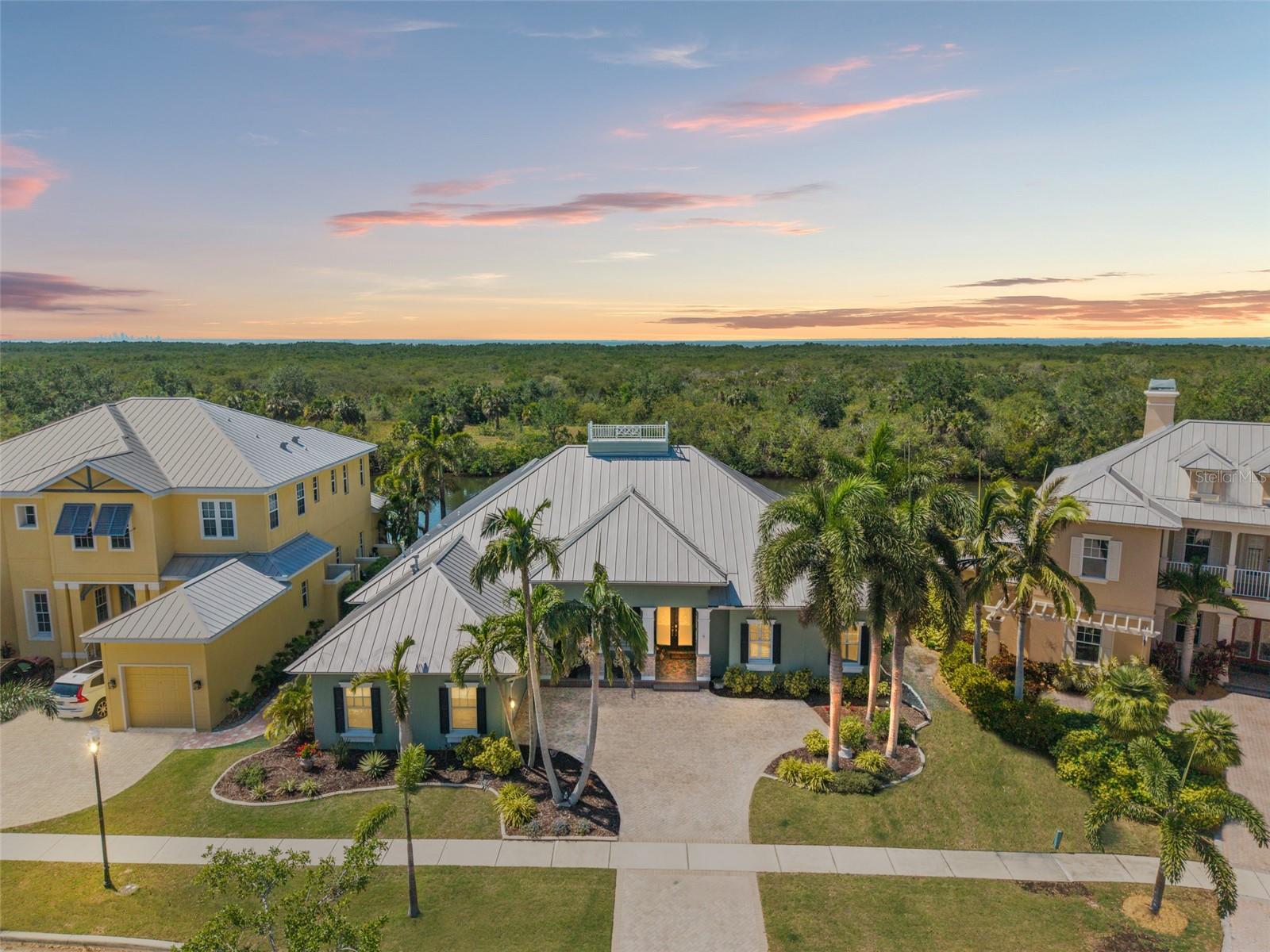 Image 4 of 71 For 819 Islebay Drive