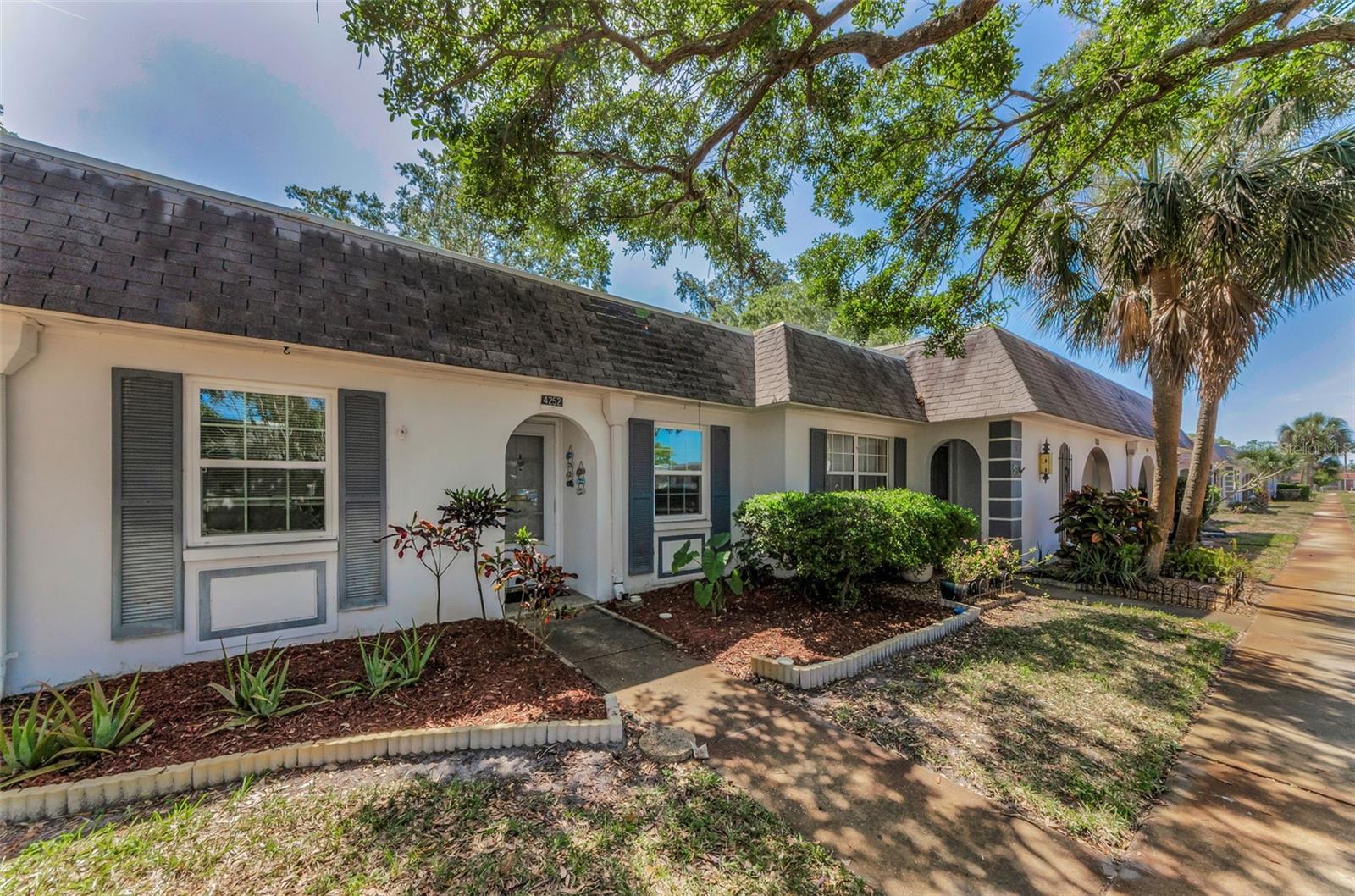 Image 2 of 58 For 4252 Sheldon Place 0