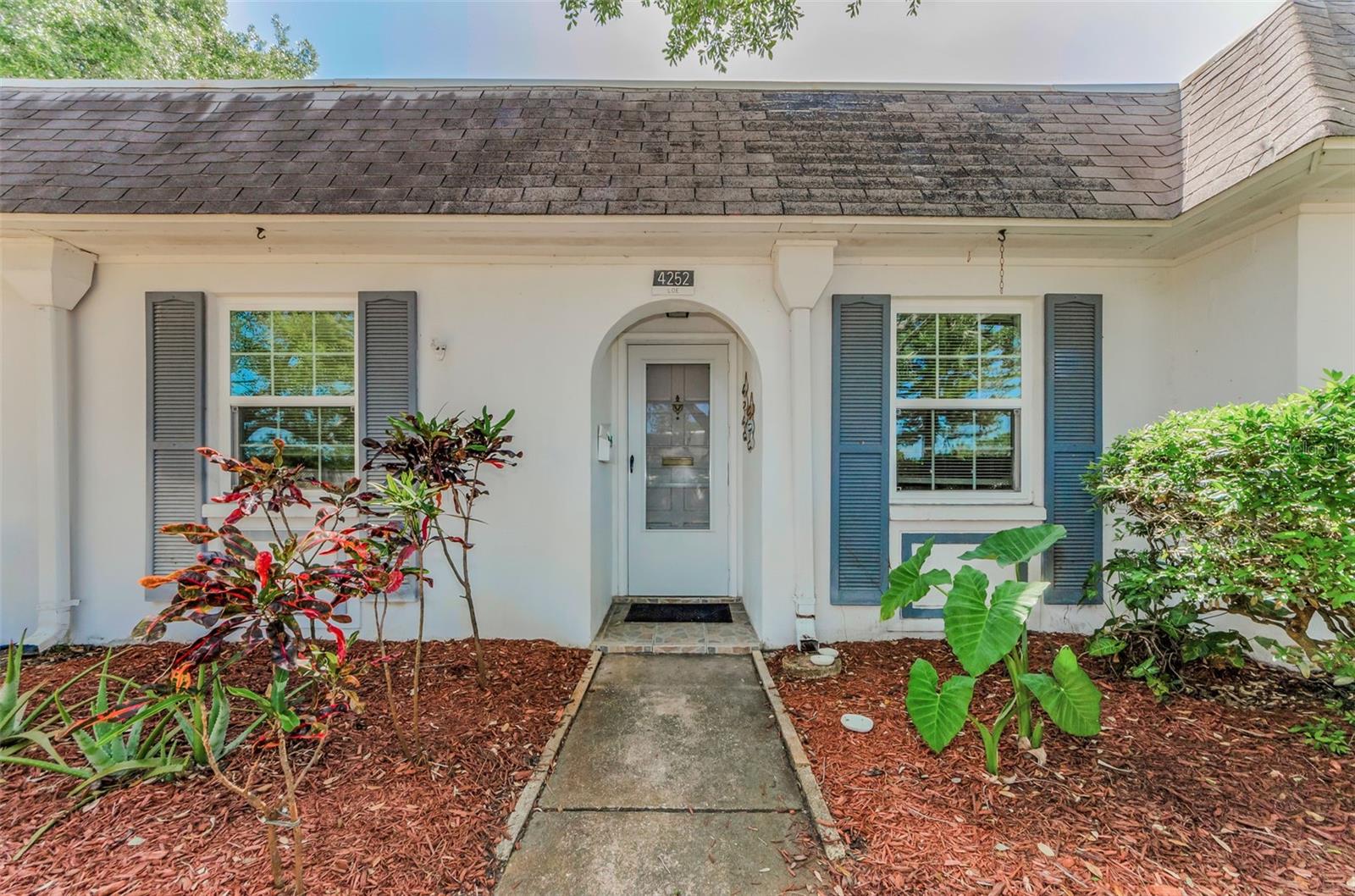 Image 3 of 58 For 4252 Sheldon Place 0