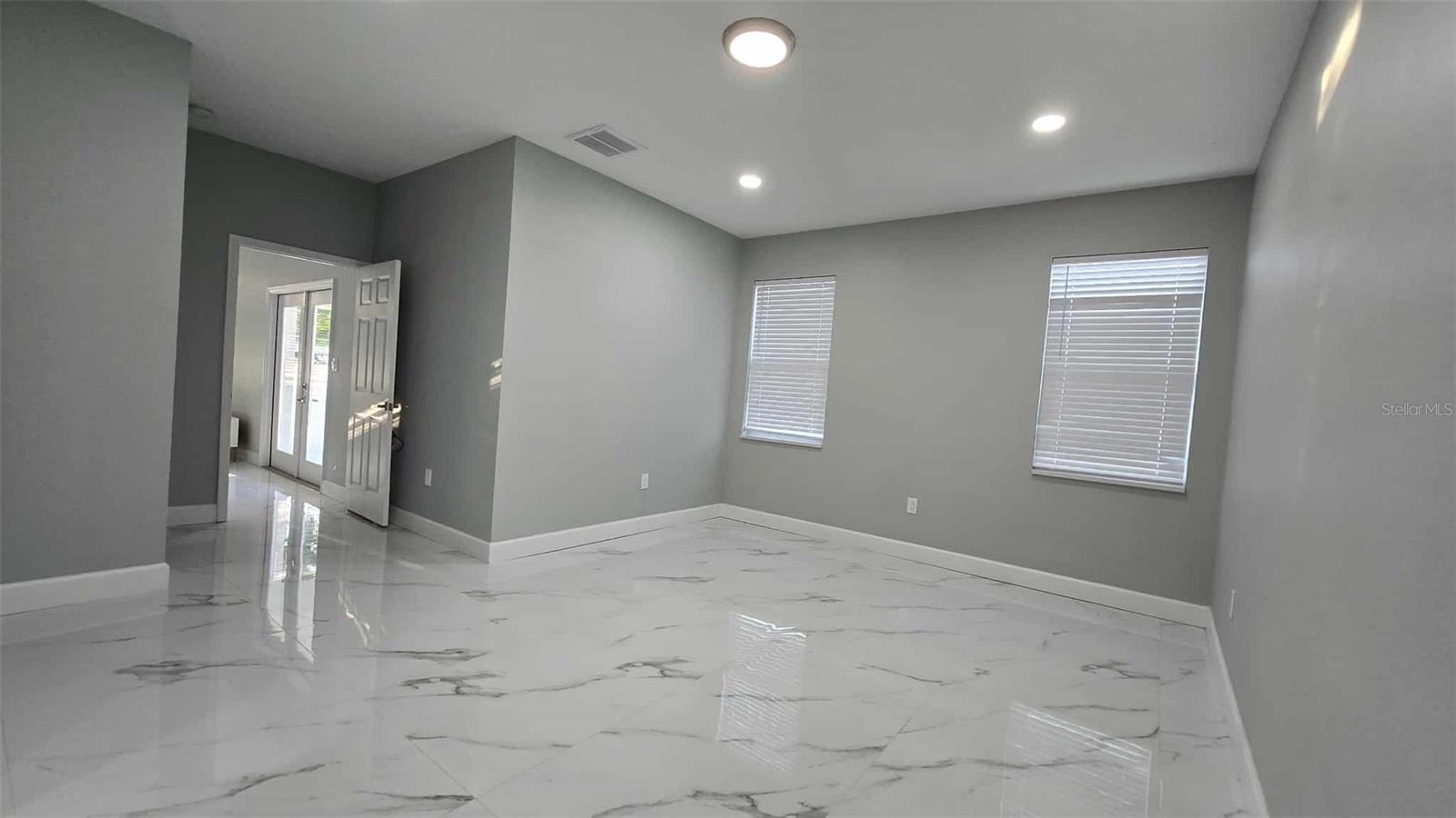 Image 18 of 32 For 5180 69th Avenue N