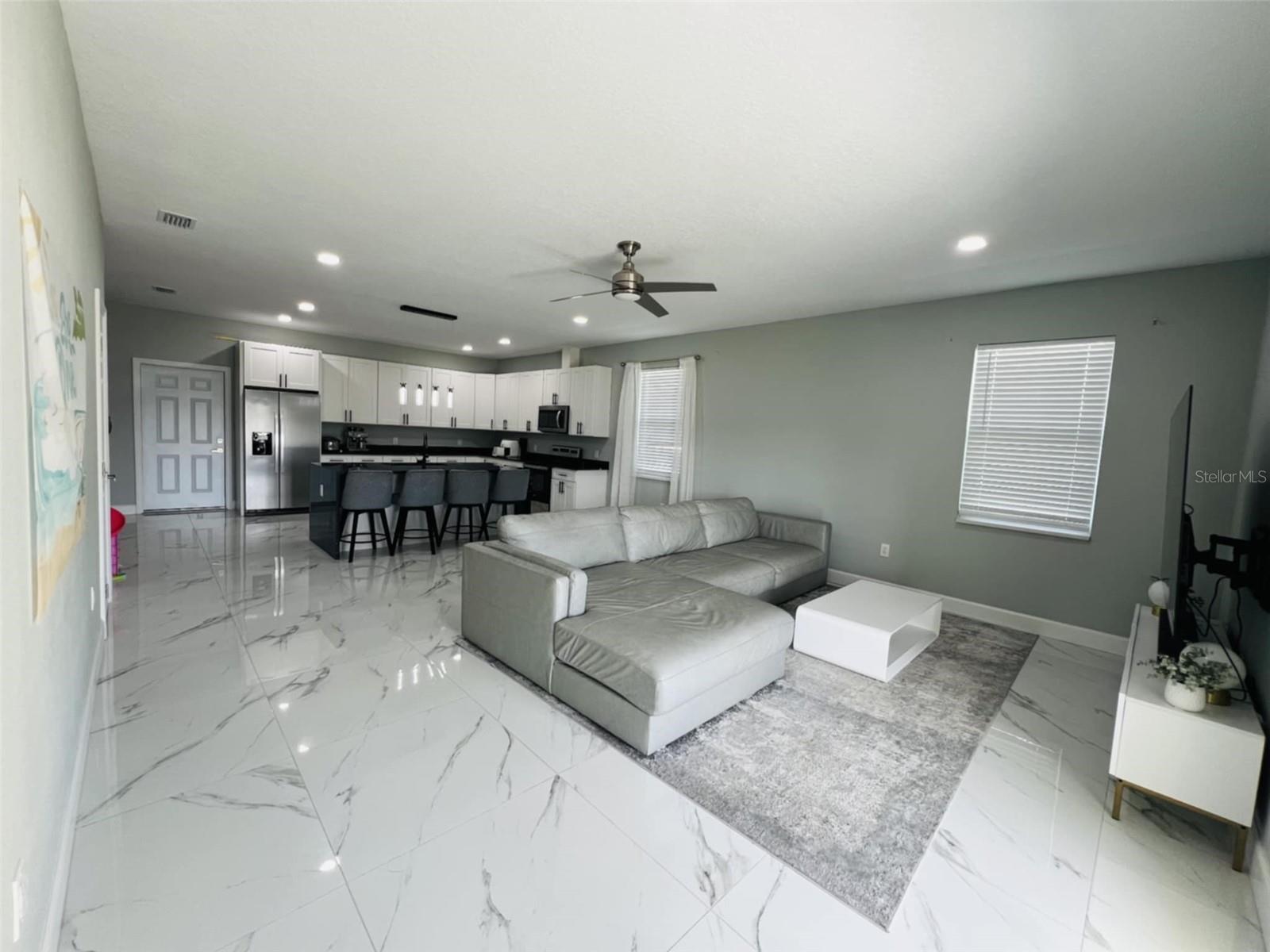 Image 5 of 32 For 5180 69th Avenue N