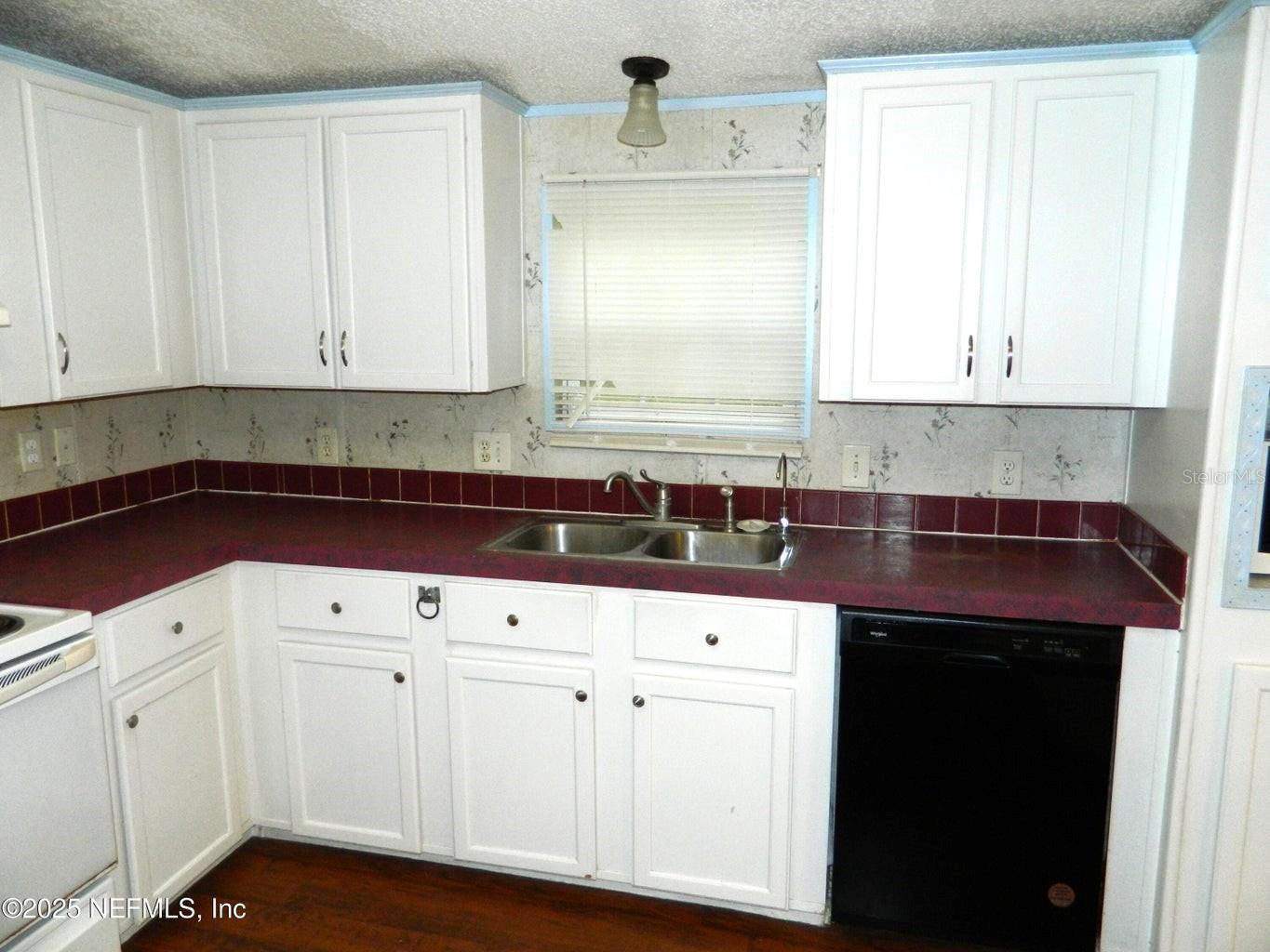 Image 6 of 15 For 4865 Olaf Street