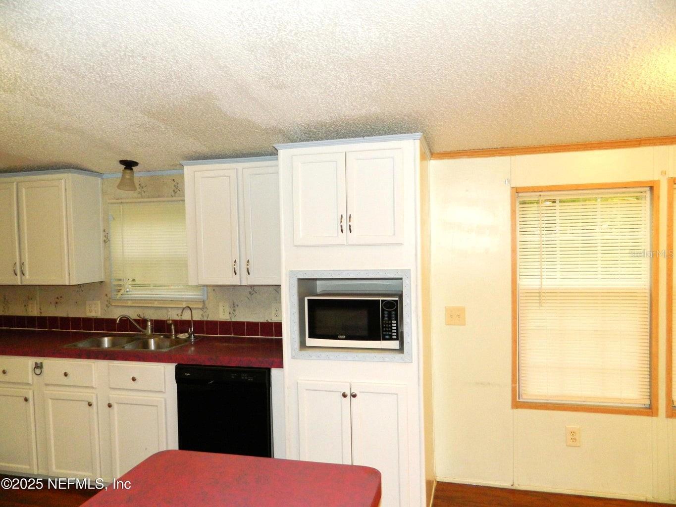 Image 7 of 15 For 4865 Olaf Street