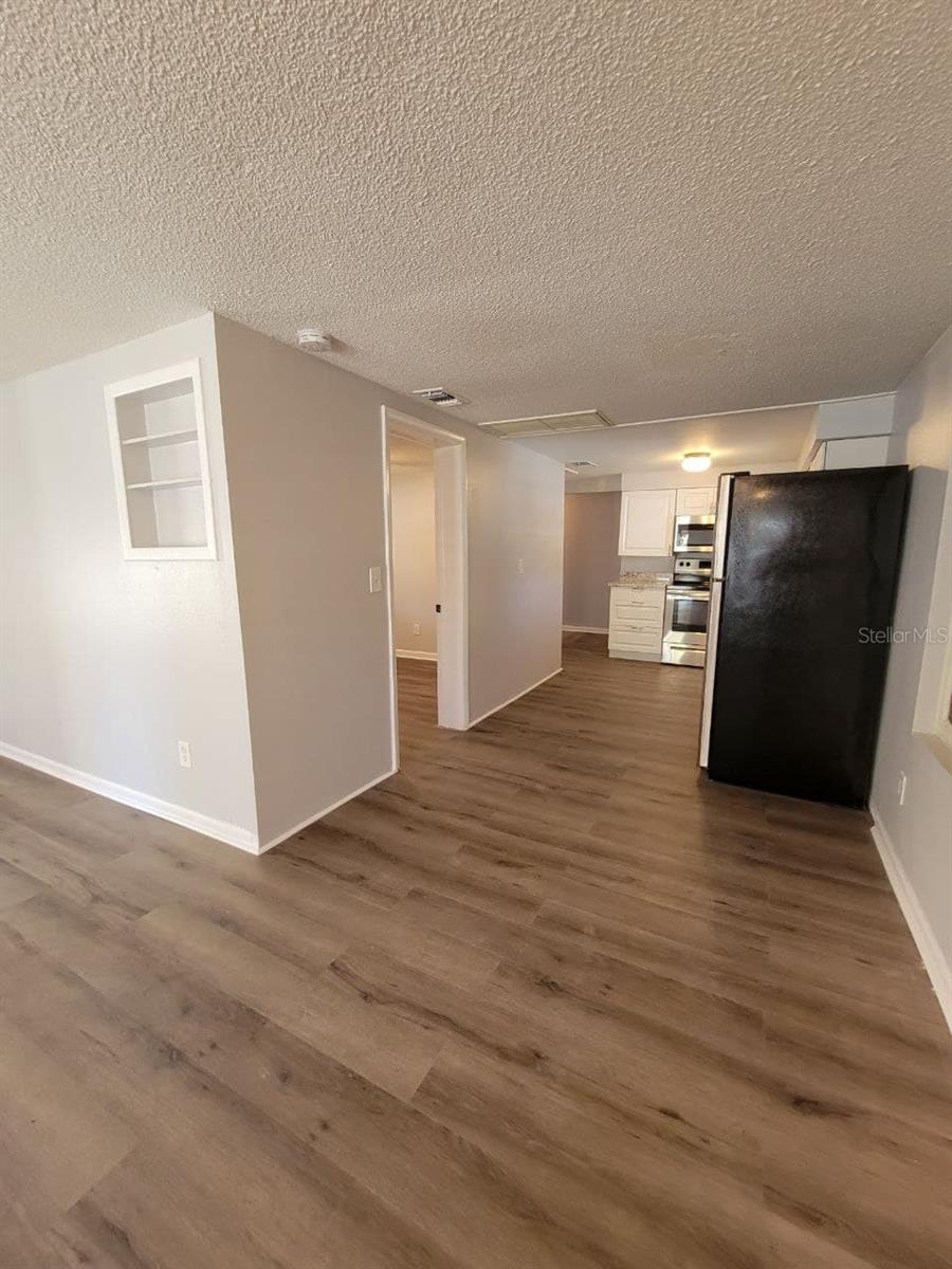 Image 5 of 14 For 518 4th Street Nw
