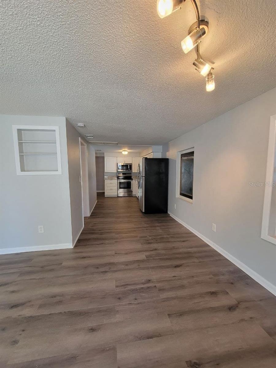 Image 6 of 14 For 518 4th Street Nw