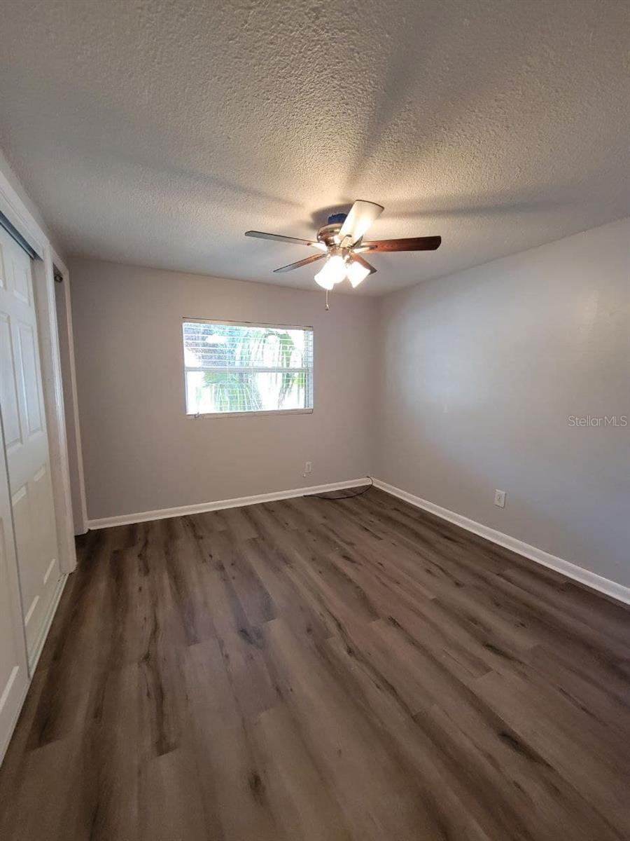 Image 9 of 14 For 518 4th Street Nw