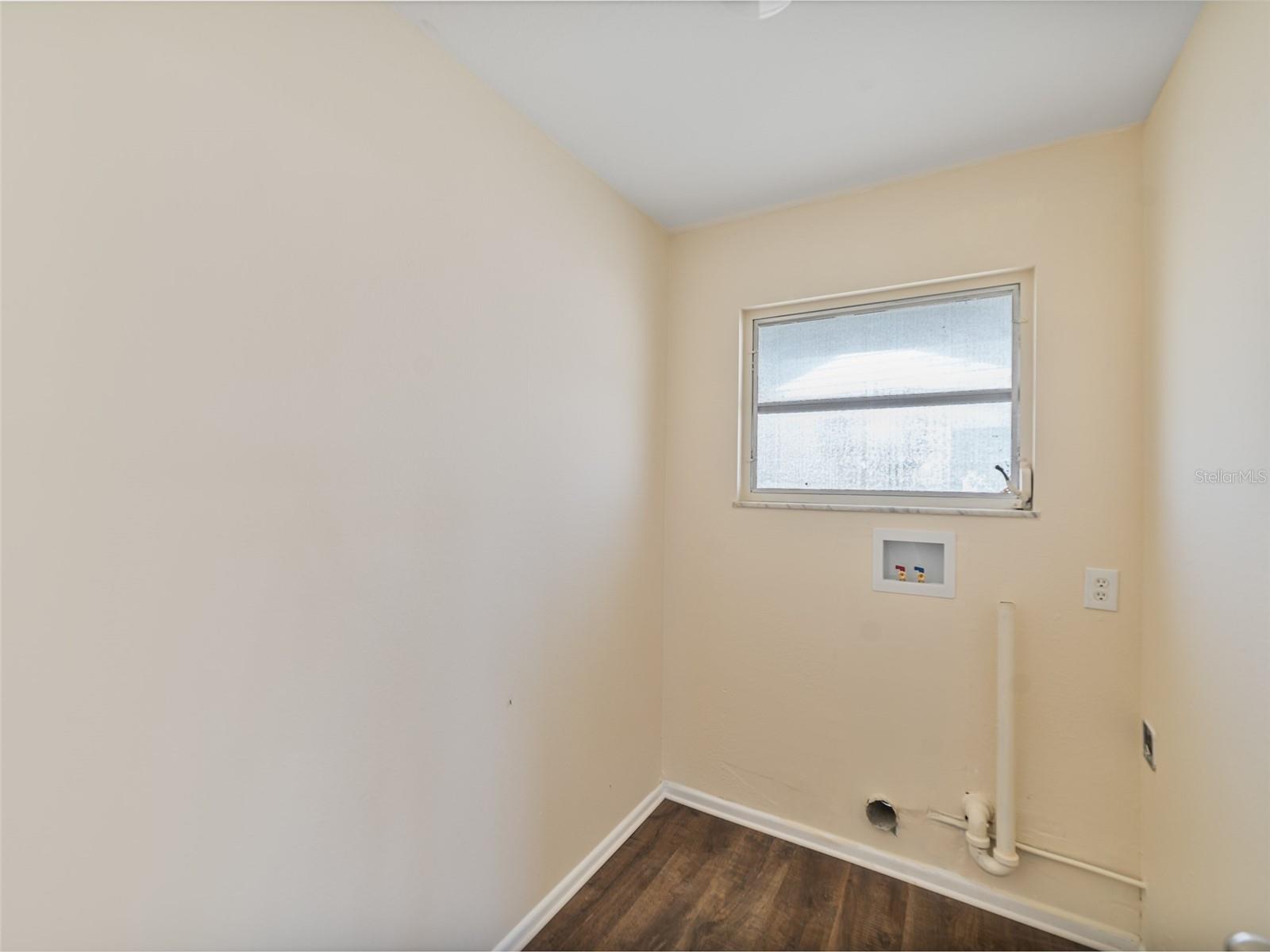 Image 17 of 18 For 703 Bel Air Avenue