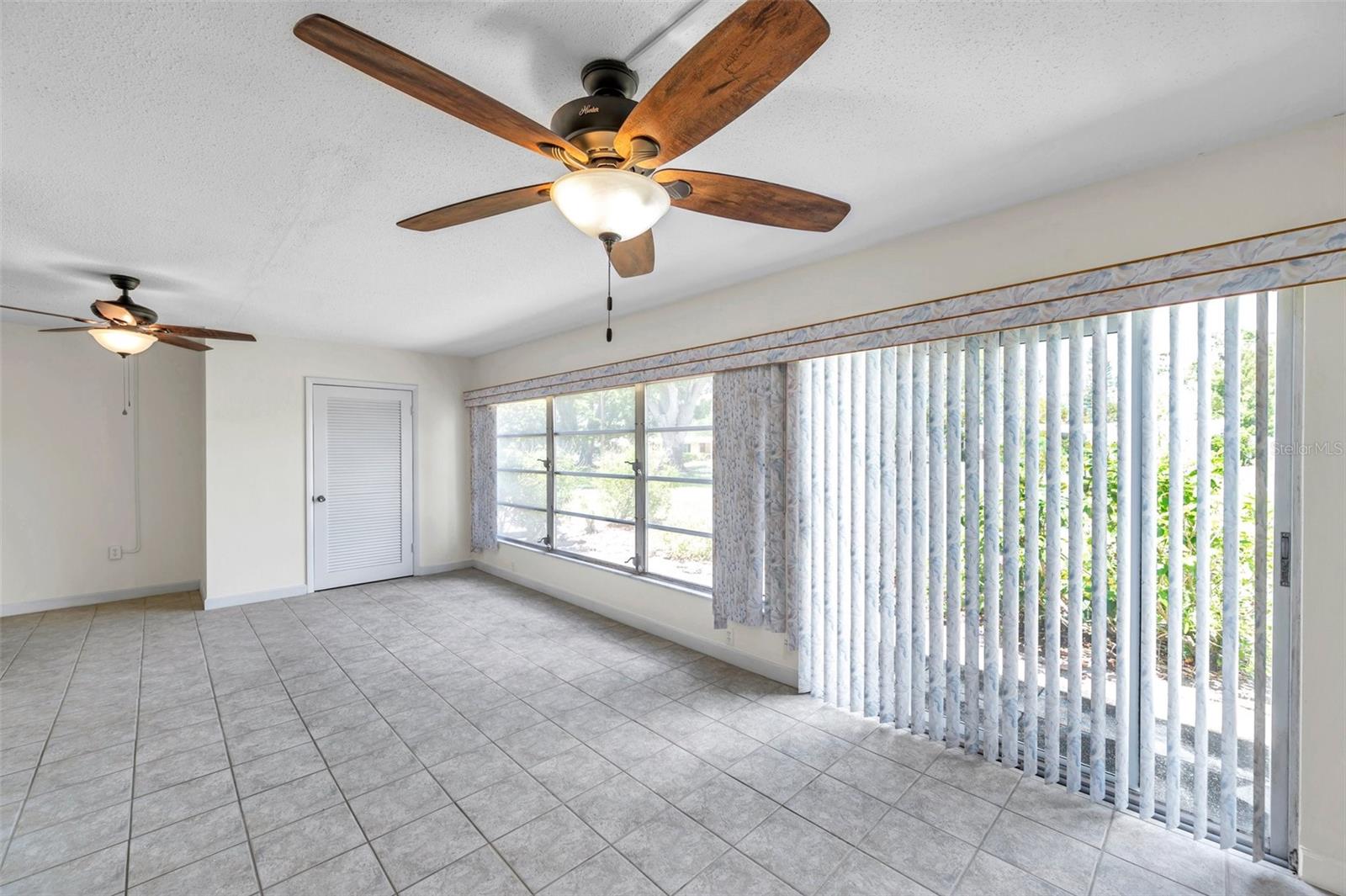 Image 21 of 37 For 1655 Highland Avenue D140