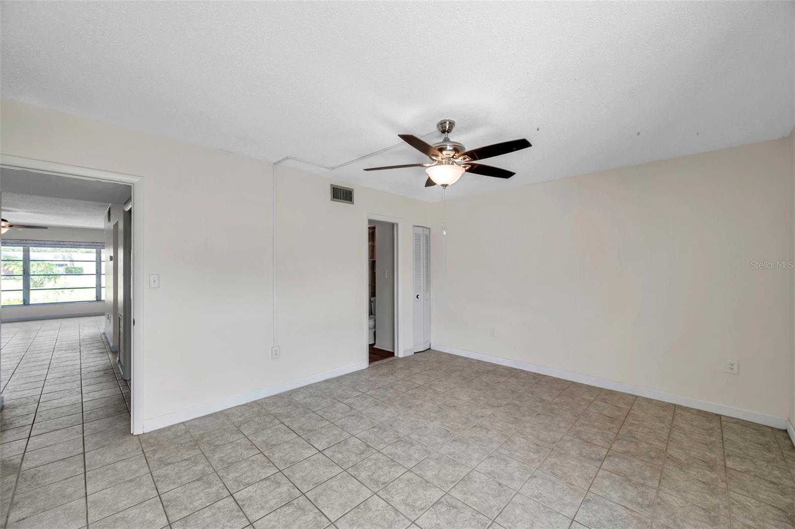 Image 22 of 37 For 1655 Highland Avenue D140
