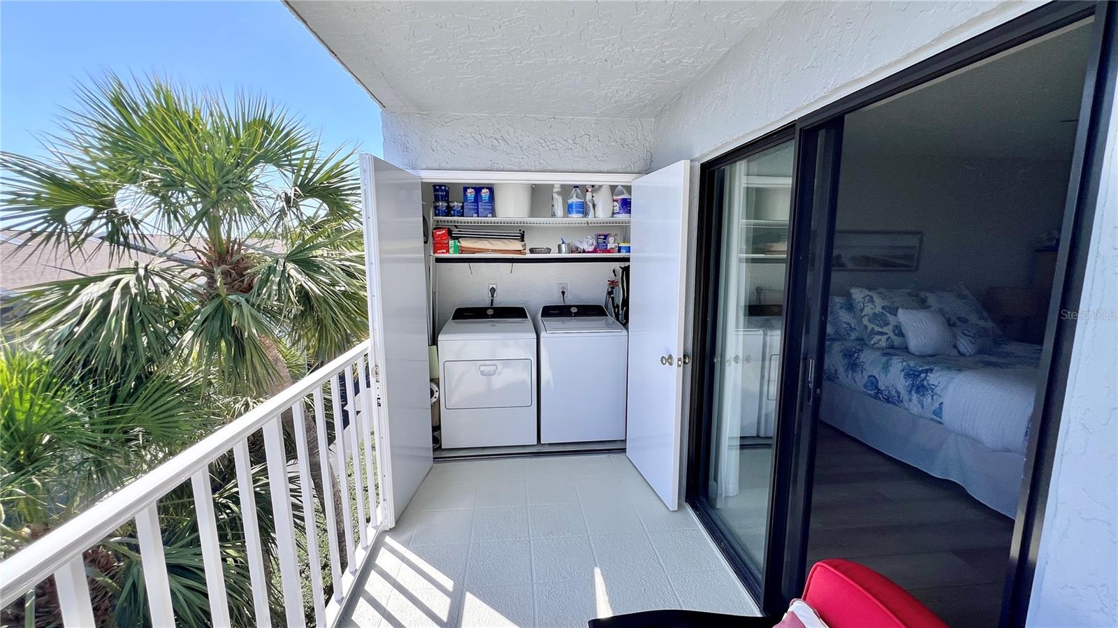 Image 39 of 60 For 719 Pinellas Bayway S 309