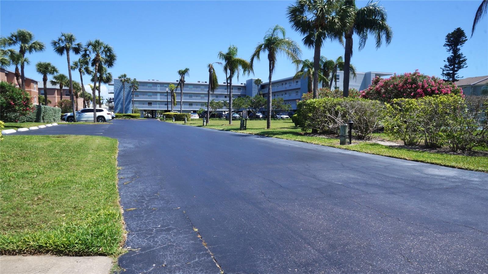 Image 4 of 60 For 719 Pinellas Bayway S 309