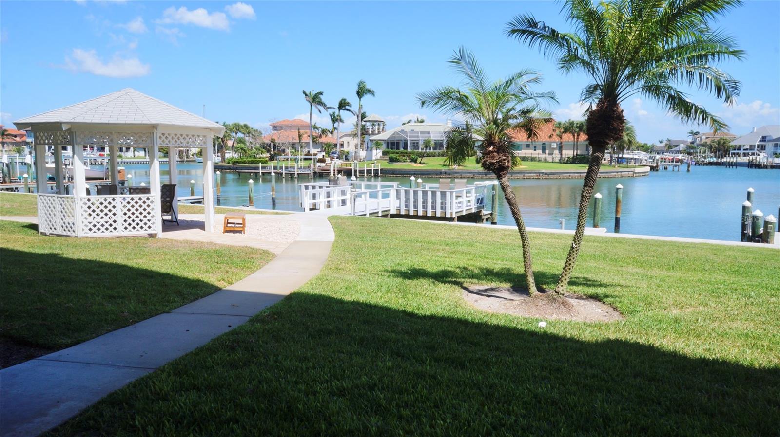 Image 54 of 60 For 719 Pinellas Bayway S 309