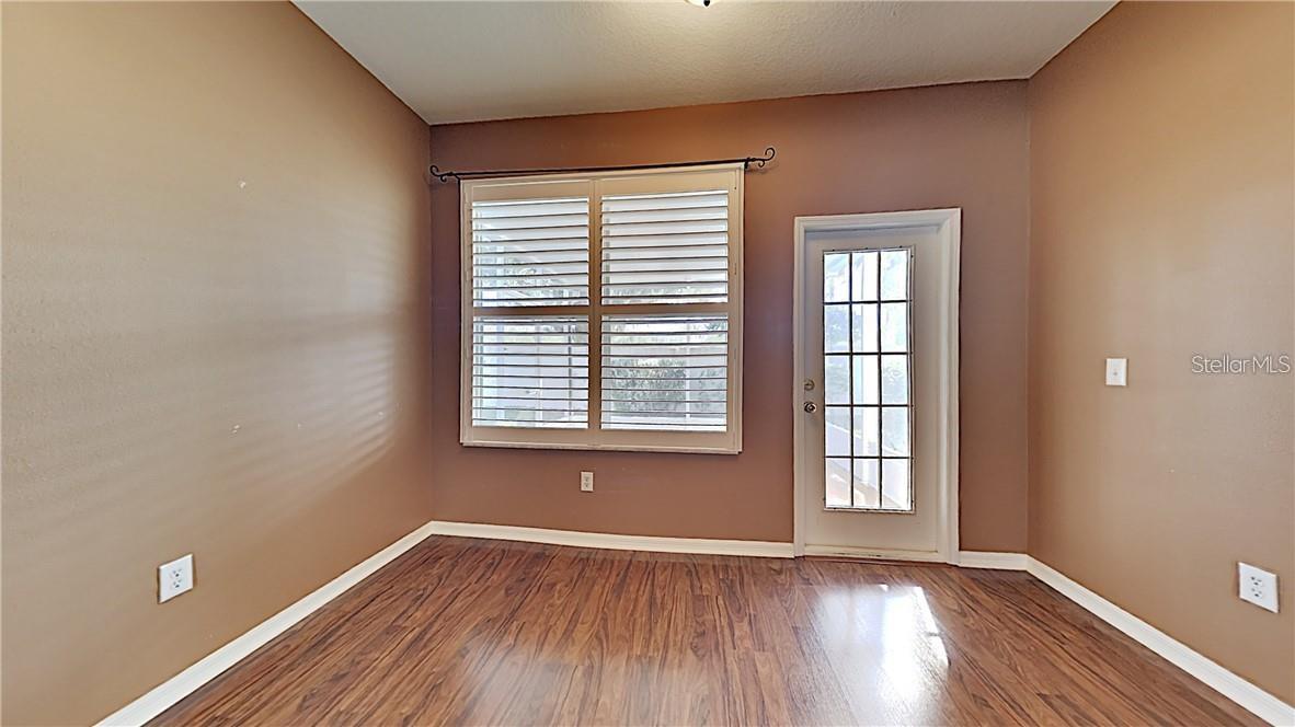 Image 6 of 30 For 31425 Shaker Circle