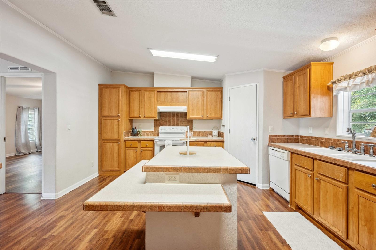 Image 14 of 50 For 3319 Fox Ridge Boulevard