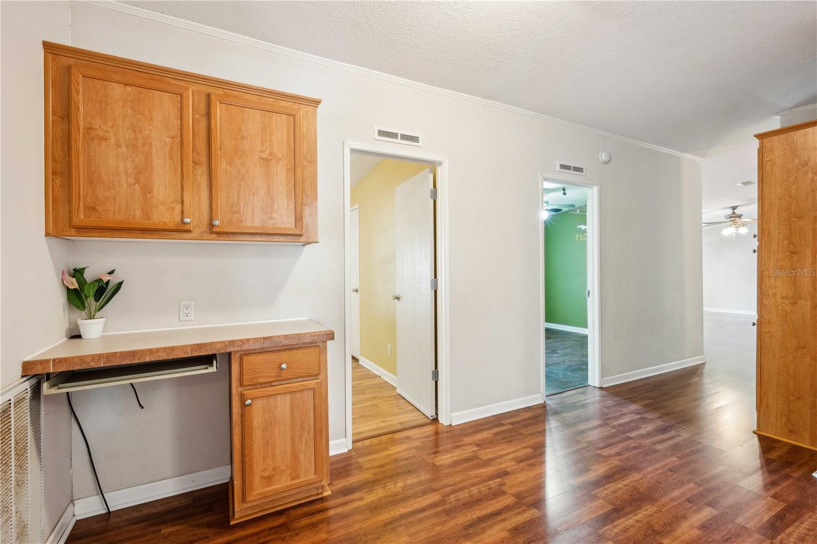 Image 23 of 50 For 3319 Fox Ridge Boulevard