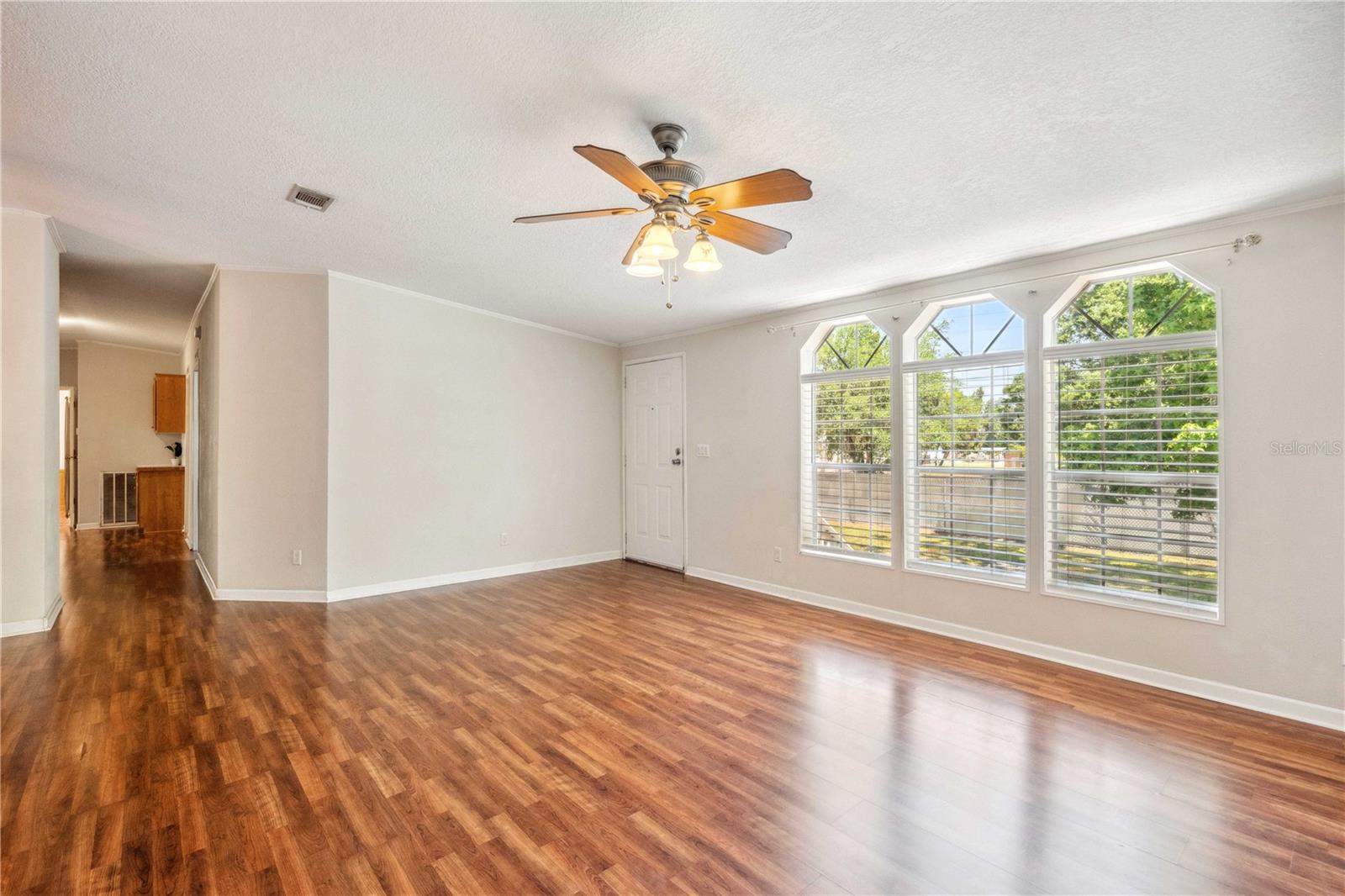 Image 6 of 50 For 3319 Fox Ridge Boulevard