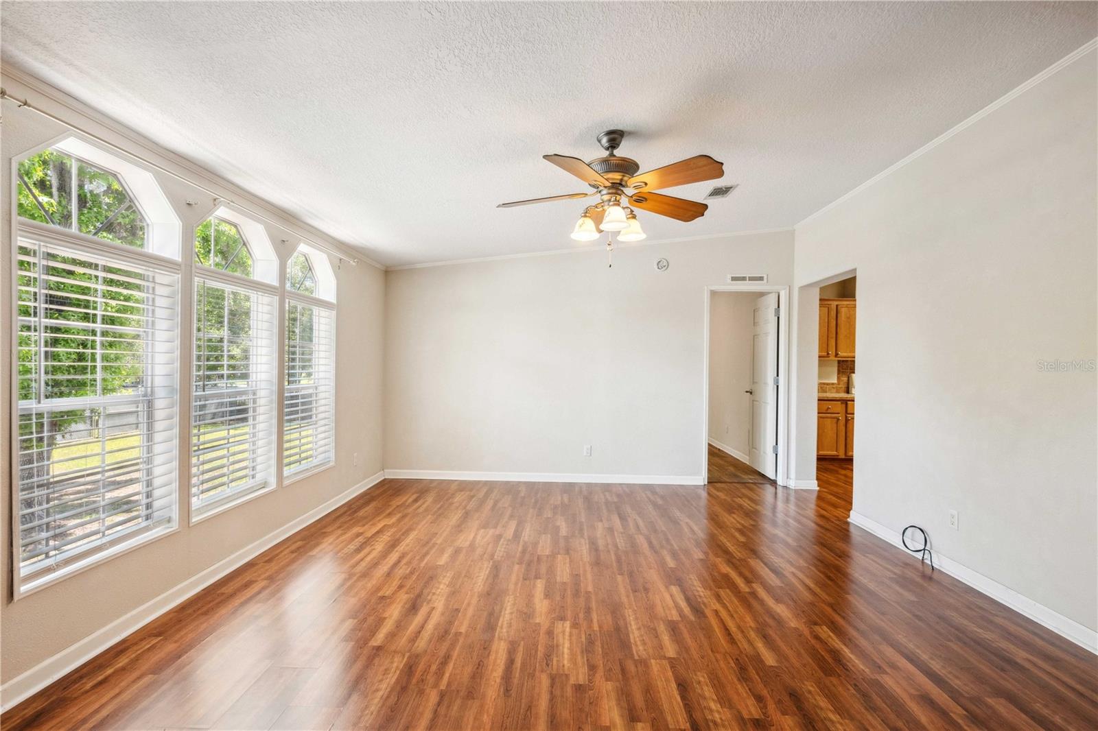 Image 7 of 50 For 3319 Fox Ridge Boulevard