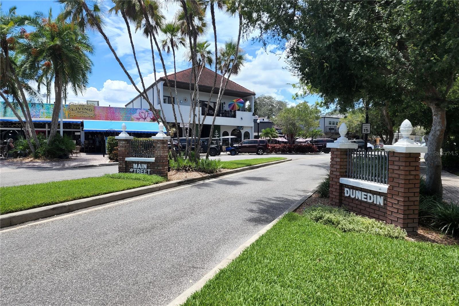 Image 64 of 74 For 250 Aberdeen Street