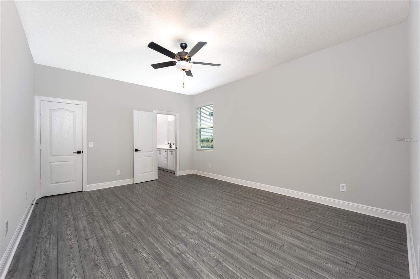 Image 7 of 17 For 3319 Chinotto Drive