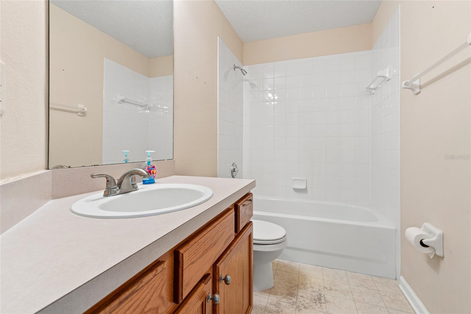 Listing photo id 17 for 5902 War Admiral Drive