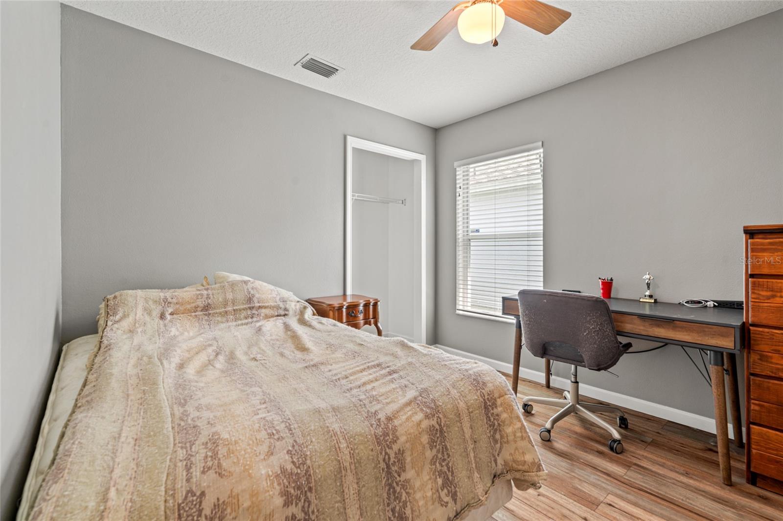 Listing photo id 18 for 5902 War Admiral Drive