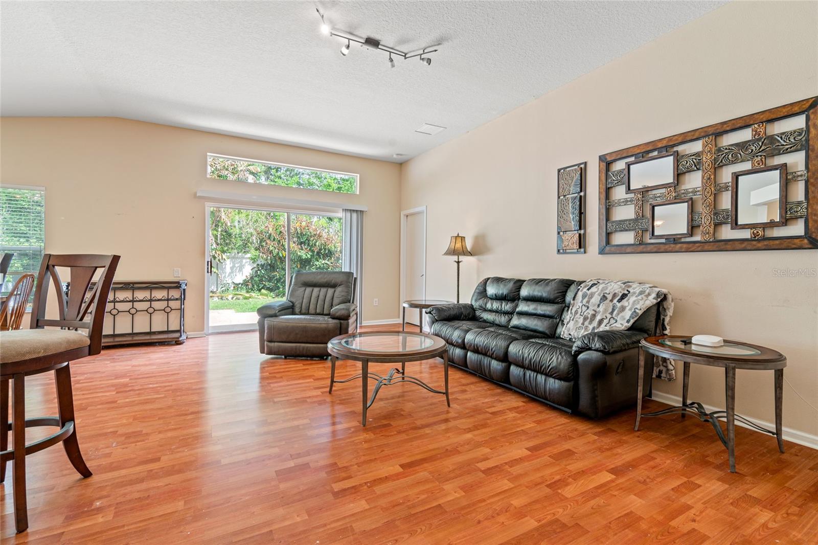 Listing photo id 5 for 5902 War Admiral Drive