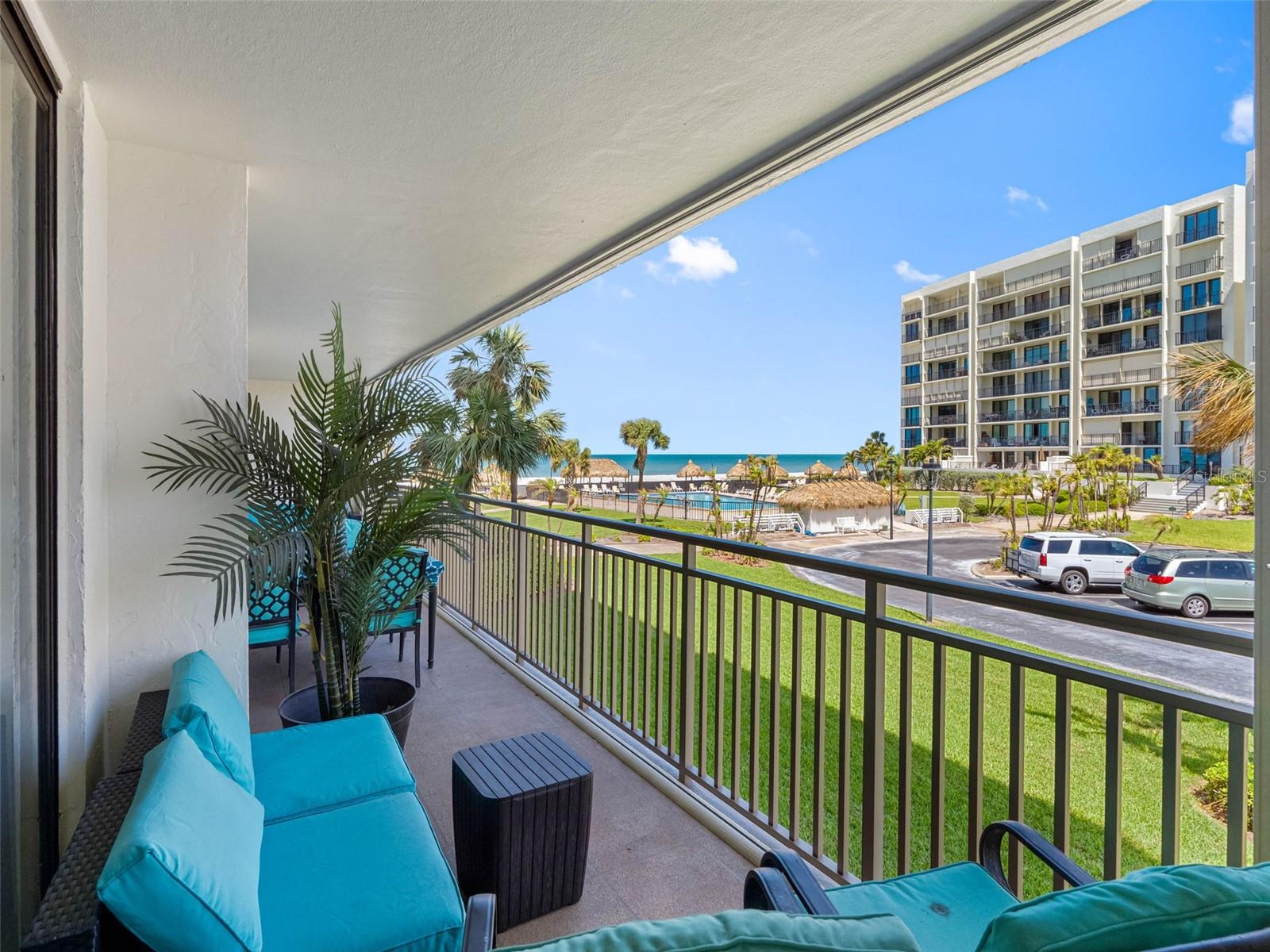 Image 18 of 48 For 1430 Gulf Boulevard 102