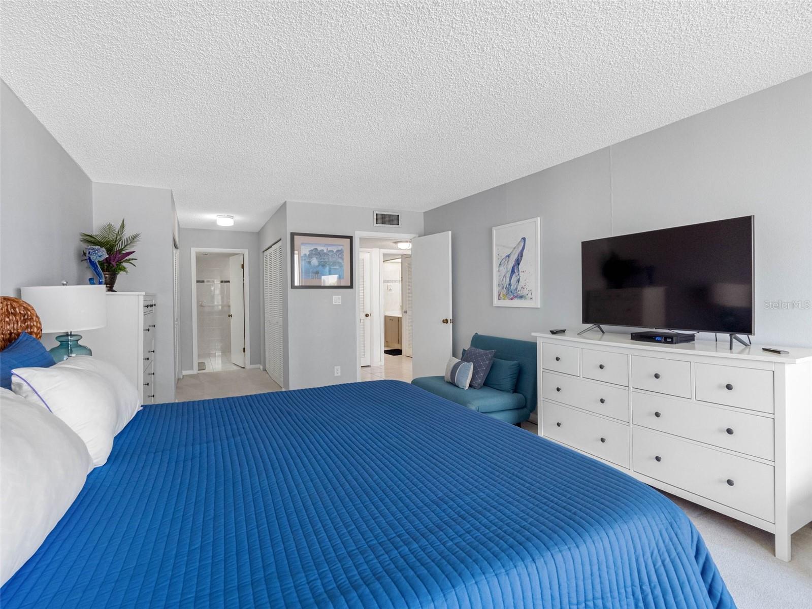 Image 29 of 48 For 1430 Gulf Boulevard 102