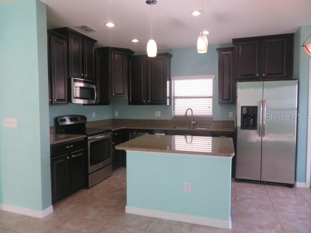 Image 3 of 27 For 20023 Date Palm Way