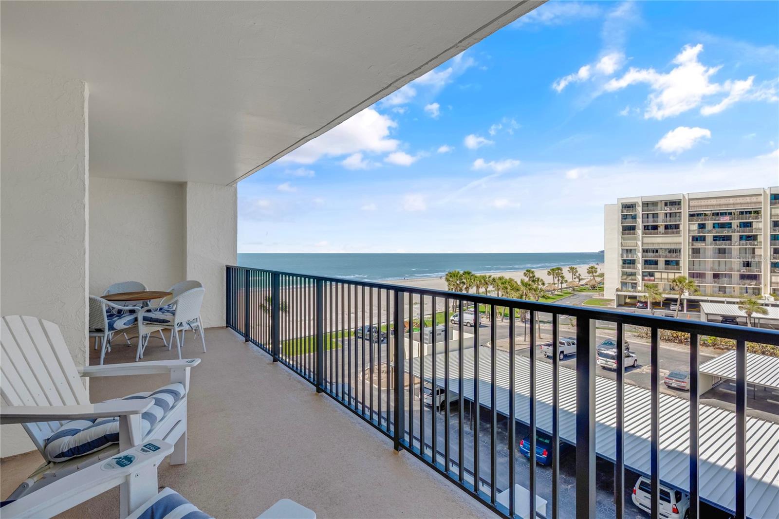 Listing photo id 10 for 1460 Gulf Boulevard 406