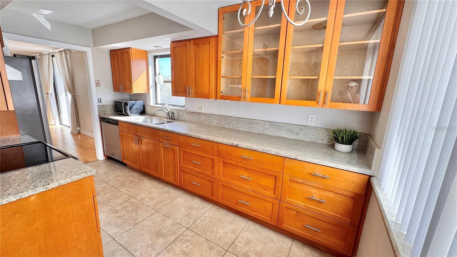 Image 5 of 18 For 2612 Pearce Drive 211