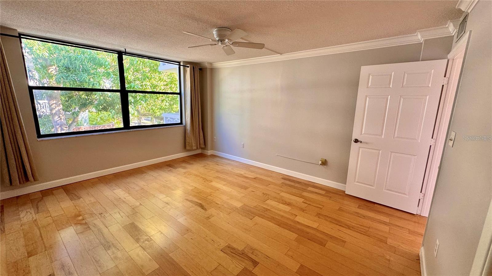 Image 8 of 18 For 2612 Pearce Drive 211
