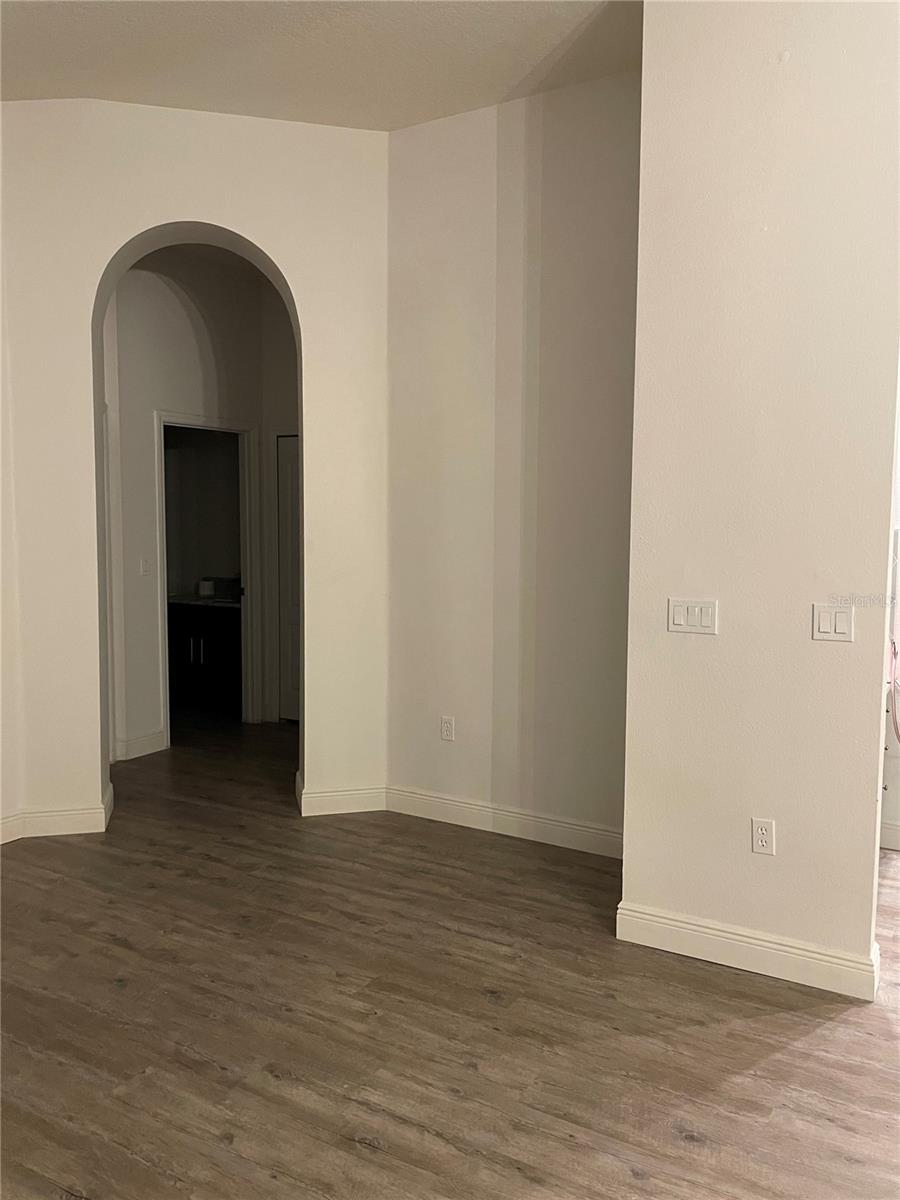 Image 6 of 14 For 6741 Breezy Palm Drive