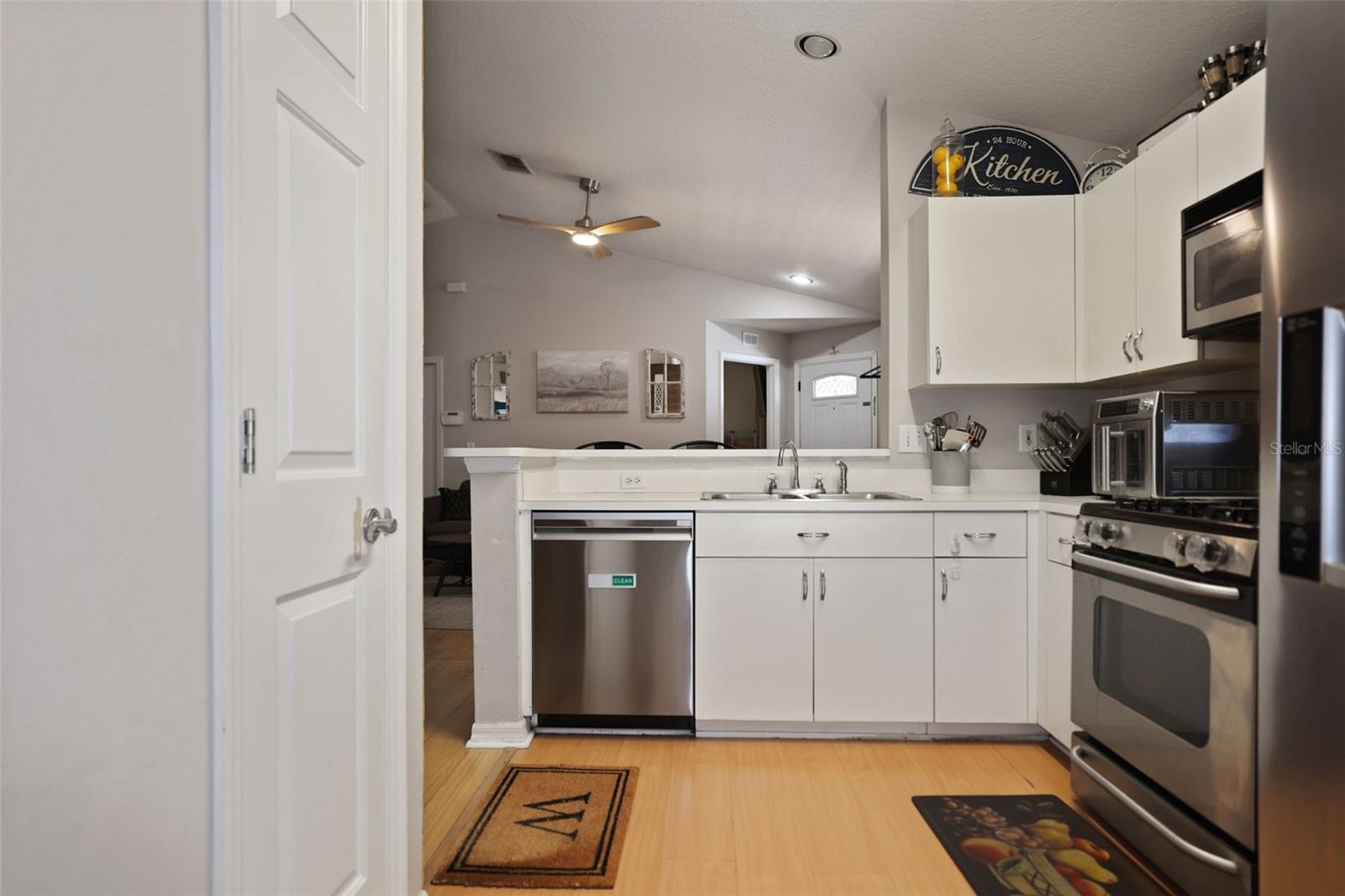 Image 8 of 24 For 15029 Deer Meadow Drive