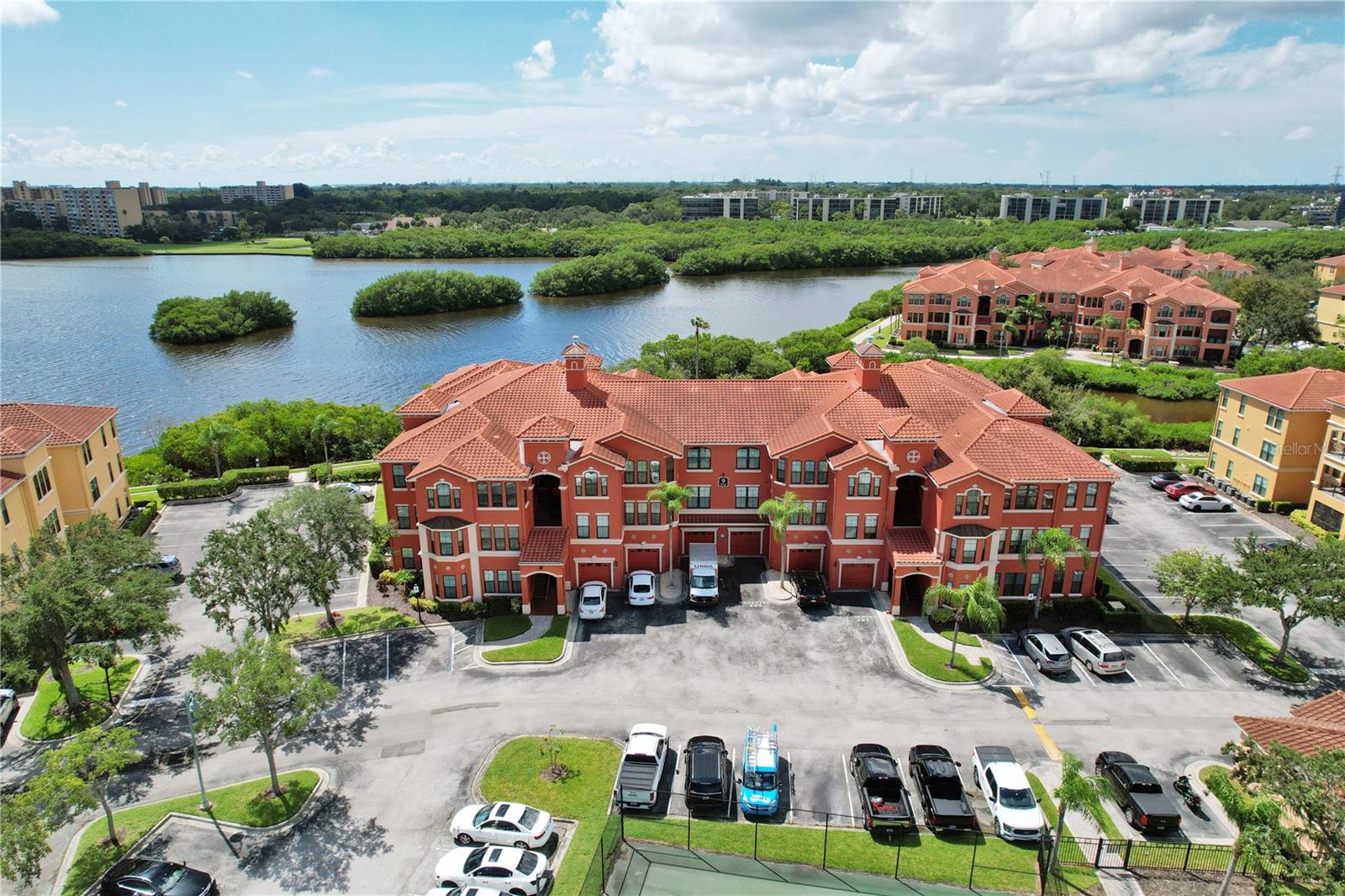 Listing photo id 22 for 2732 Via Murano 526