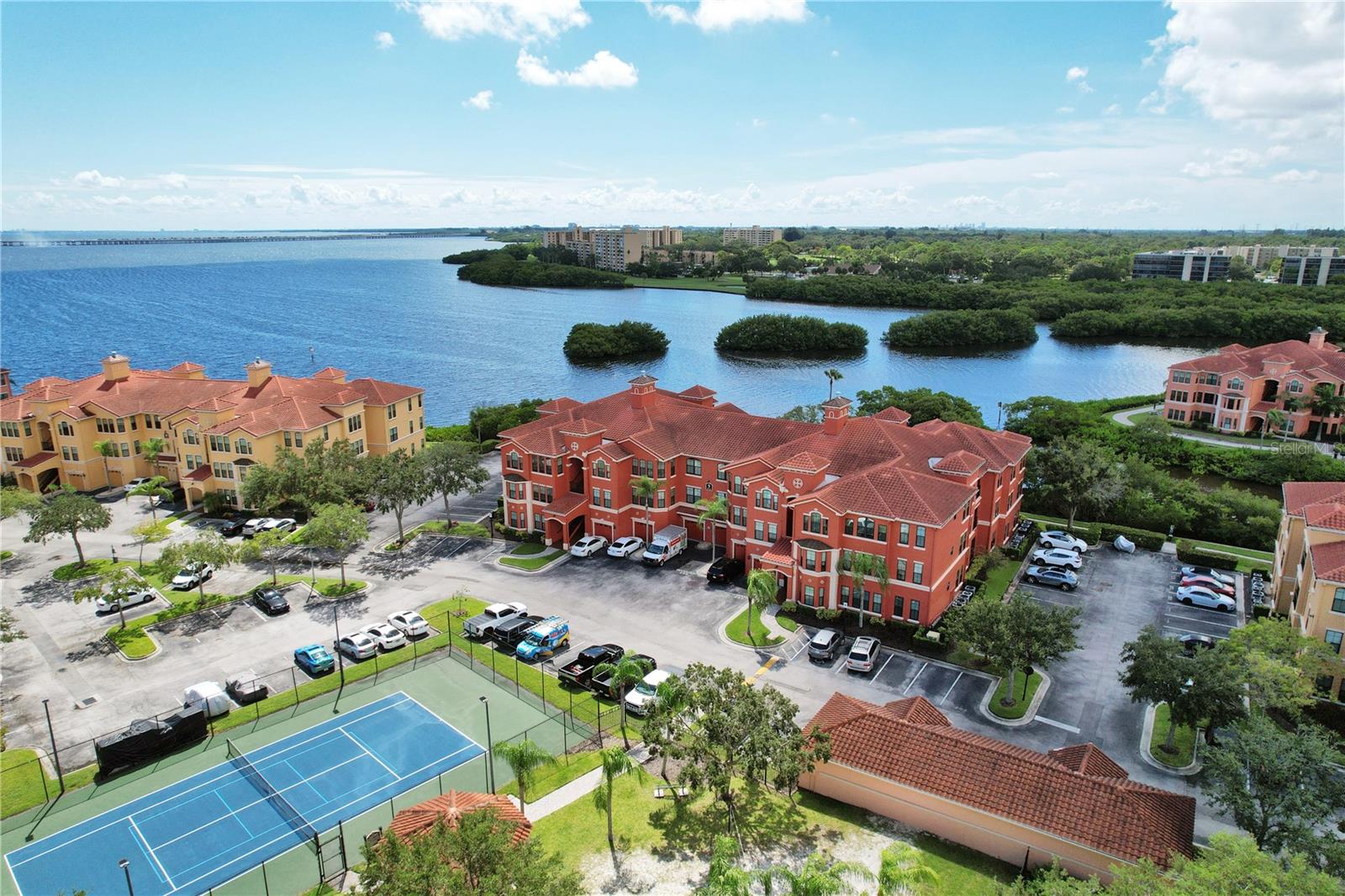 Listing photo id 24 for 2732 Via Murano 526