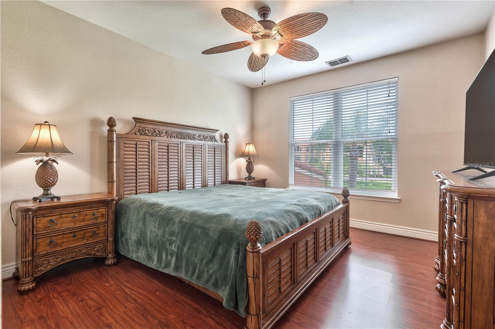 Listing photo id 6 for 2732 Via Murano 526