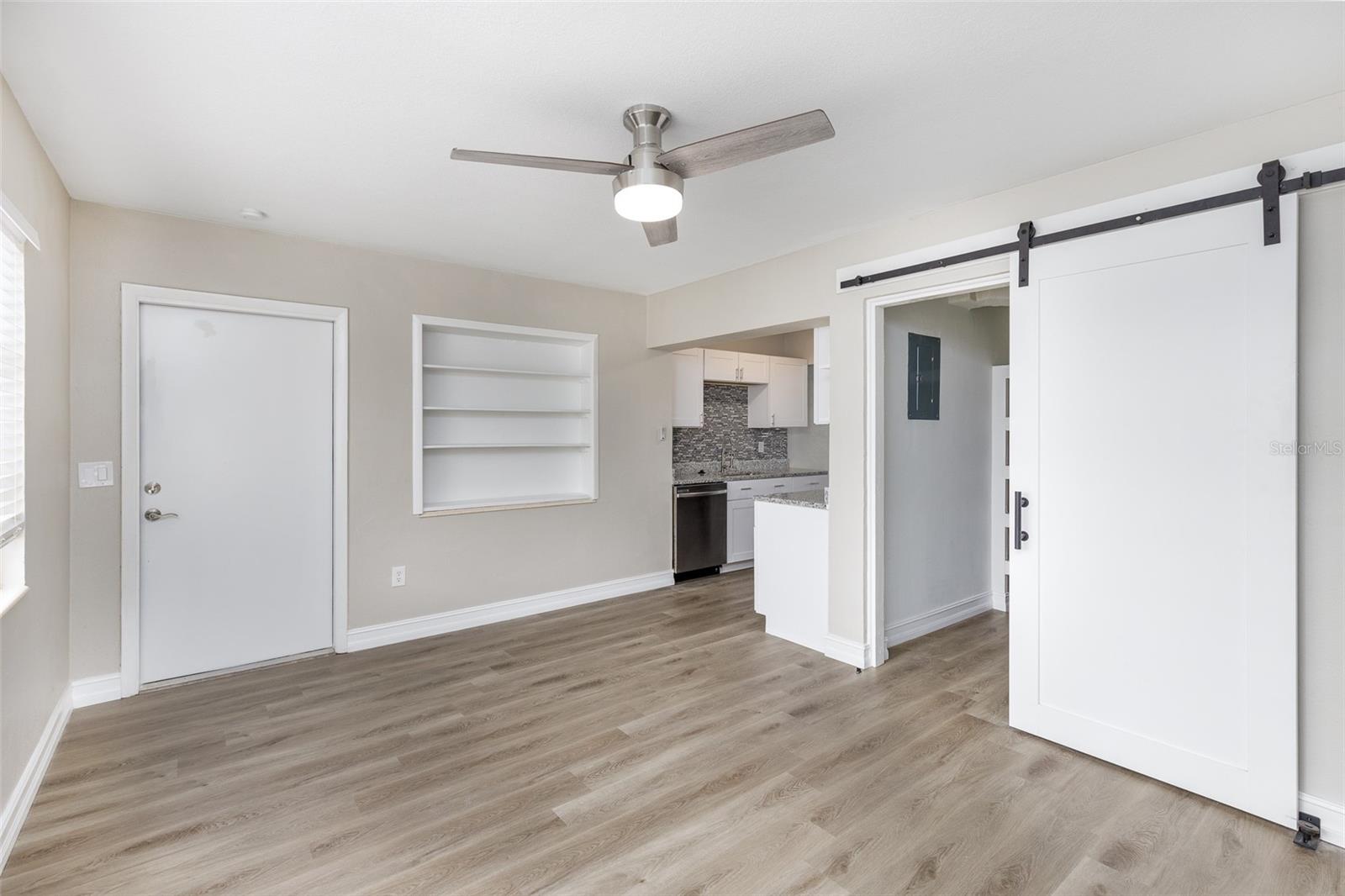 Image 10 of 28 For 21042 Gladis Avenue