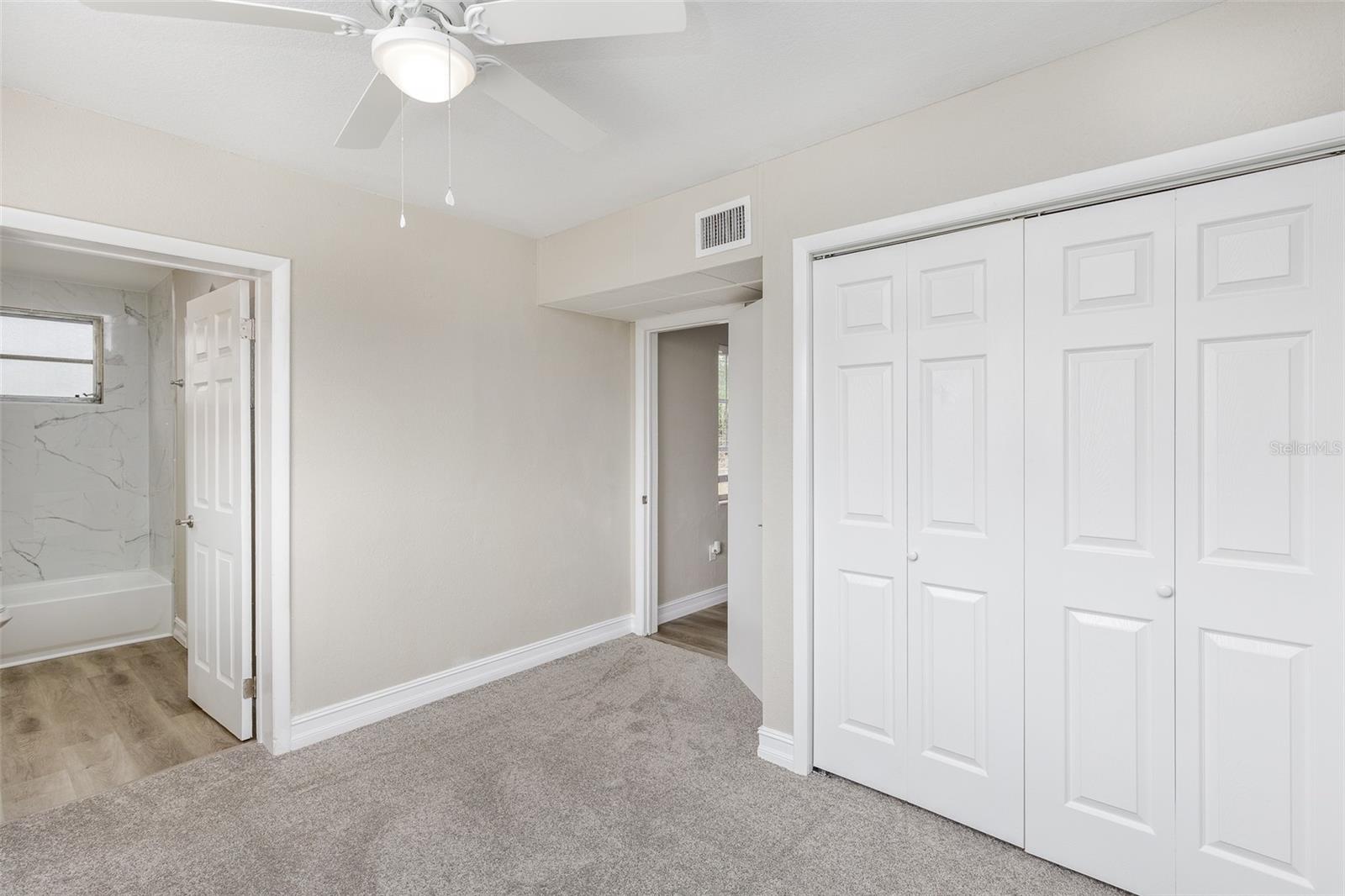 Image 13 of 28 For 21042 Gladis Avenue