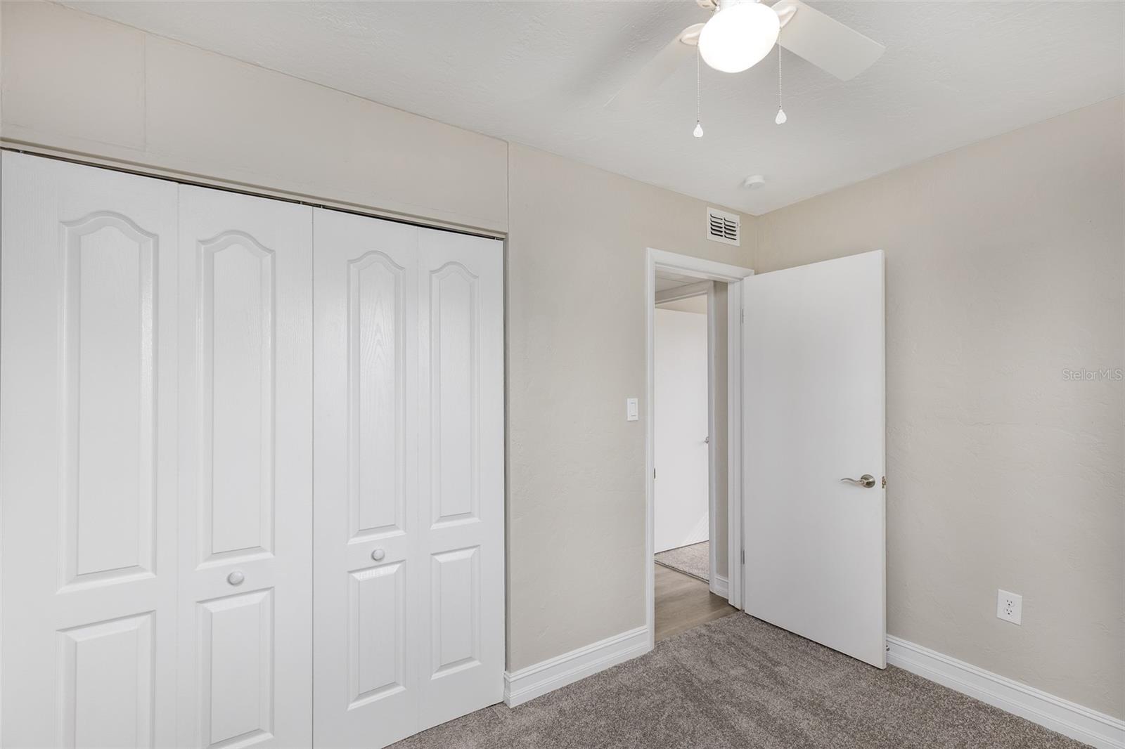 Image 18 of 28 For 21042 Gladis Avenue